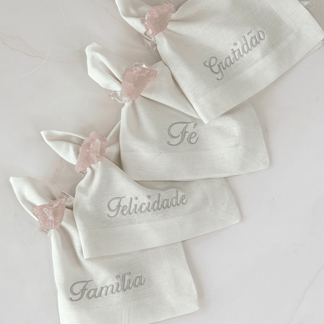 Guardanapos Branco Bordados c/ Valores Essenciais