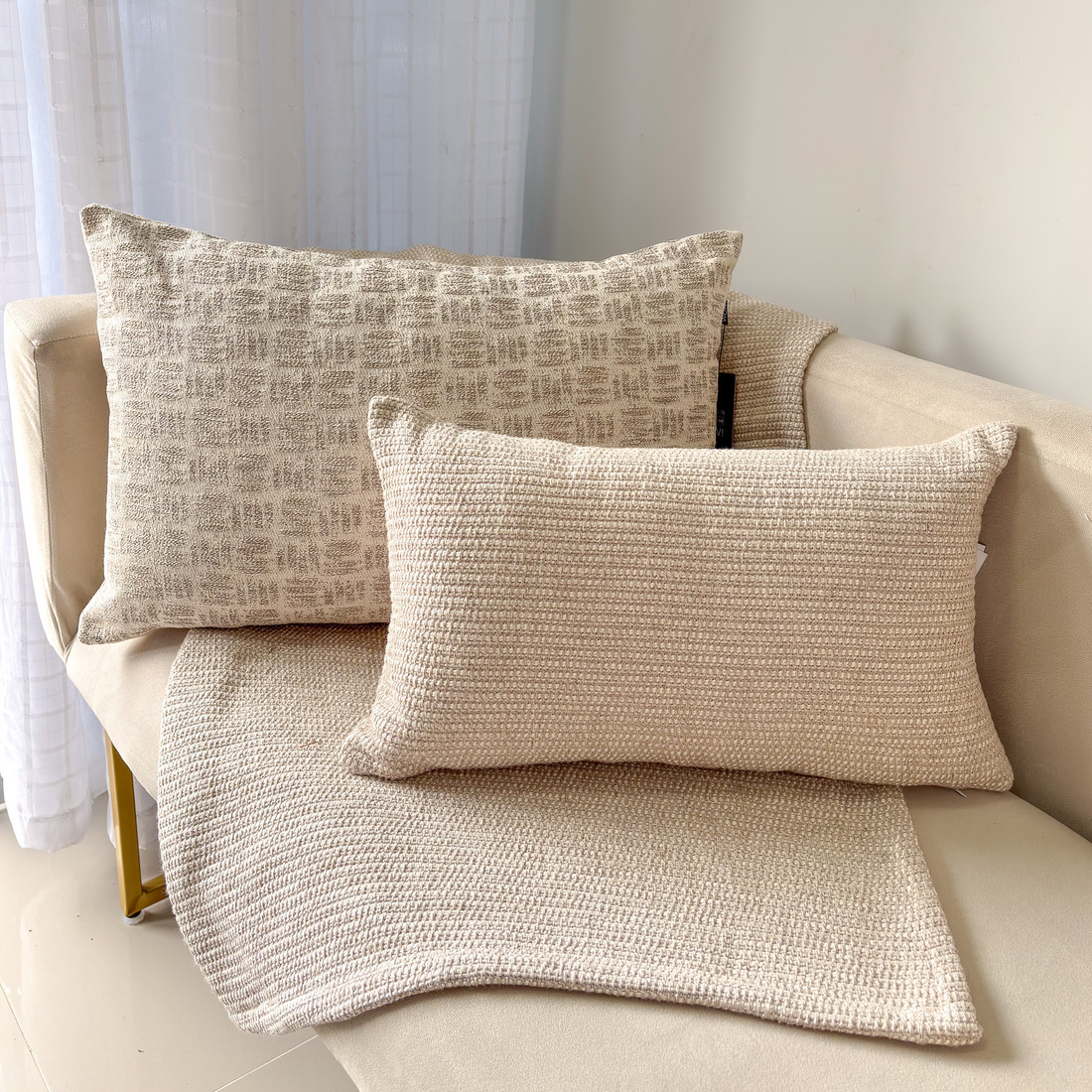 Almofada c/ Enchimento Tecido Jacquard Mythos 40x60 cm Almofada c/ Enchimento Tecido Jacquard Mythos 40x60 cm