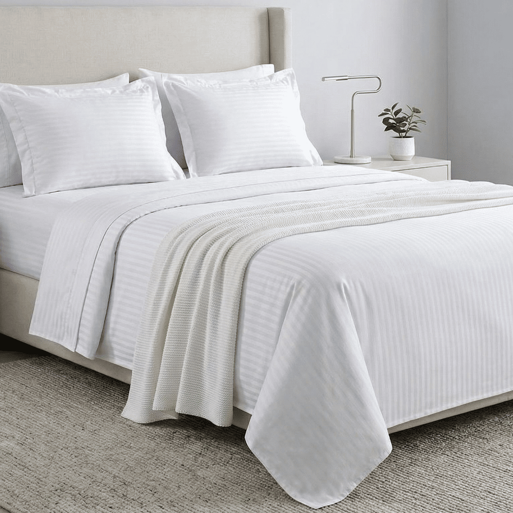 Jogo de Cama Maquinetado 3 Peças Queen Branco — Haus Essentials Jogo de Cama Maquinetado 3 Peças Queen Branco — Haus Essentials