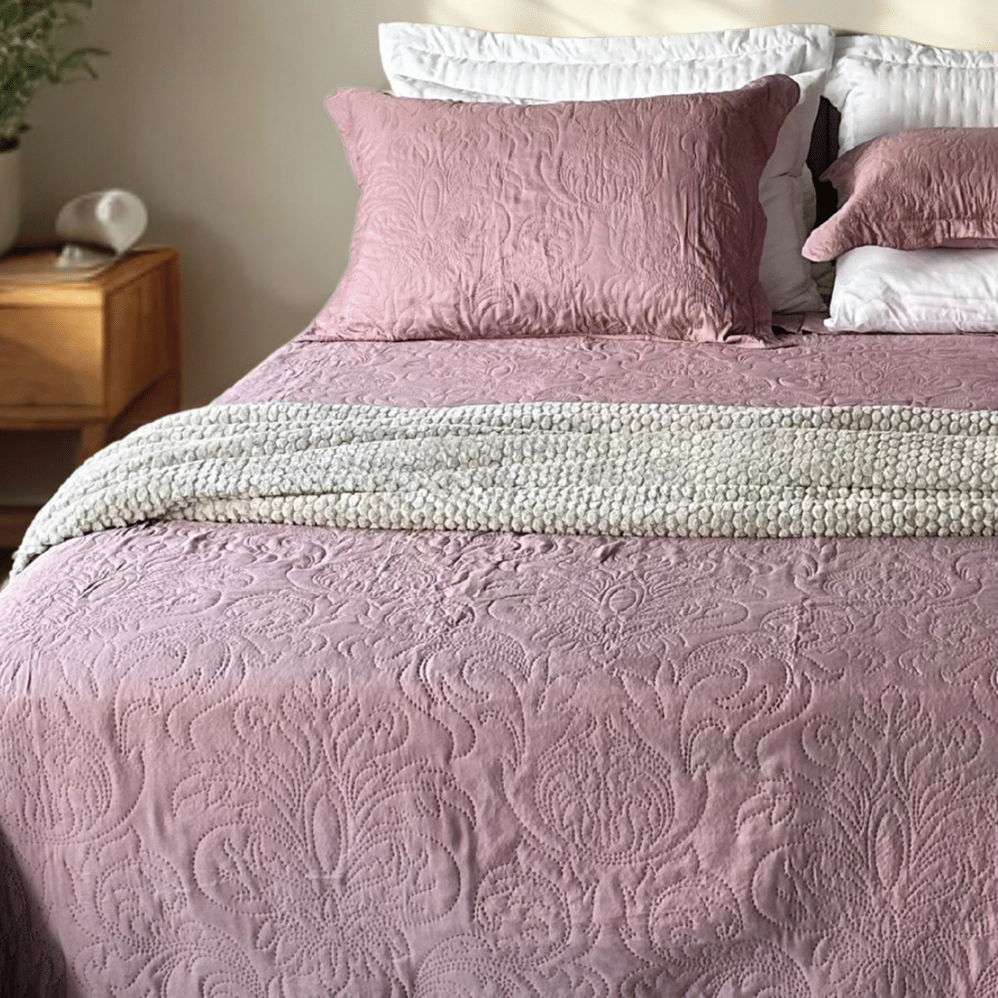 Kit Colcha Boutis Casal Lavanda Kit Colcha Boutis Casal Lavanda