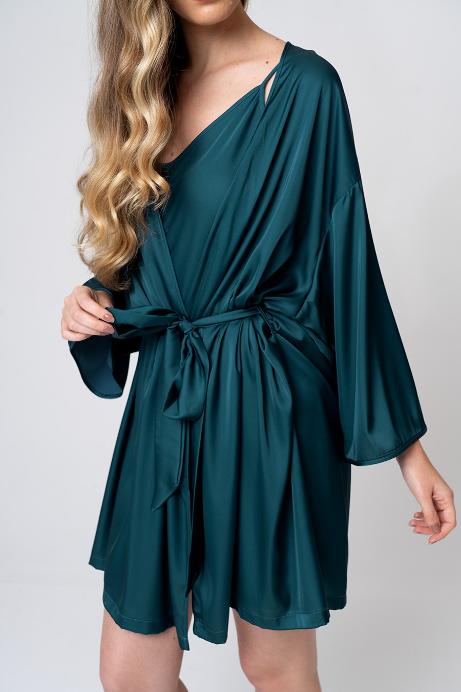 ROBE FEMININO TOQUE DE SEDA - CLÁSSICO ACETINADO GREEN LUCK LADO