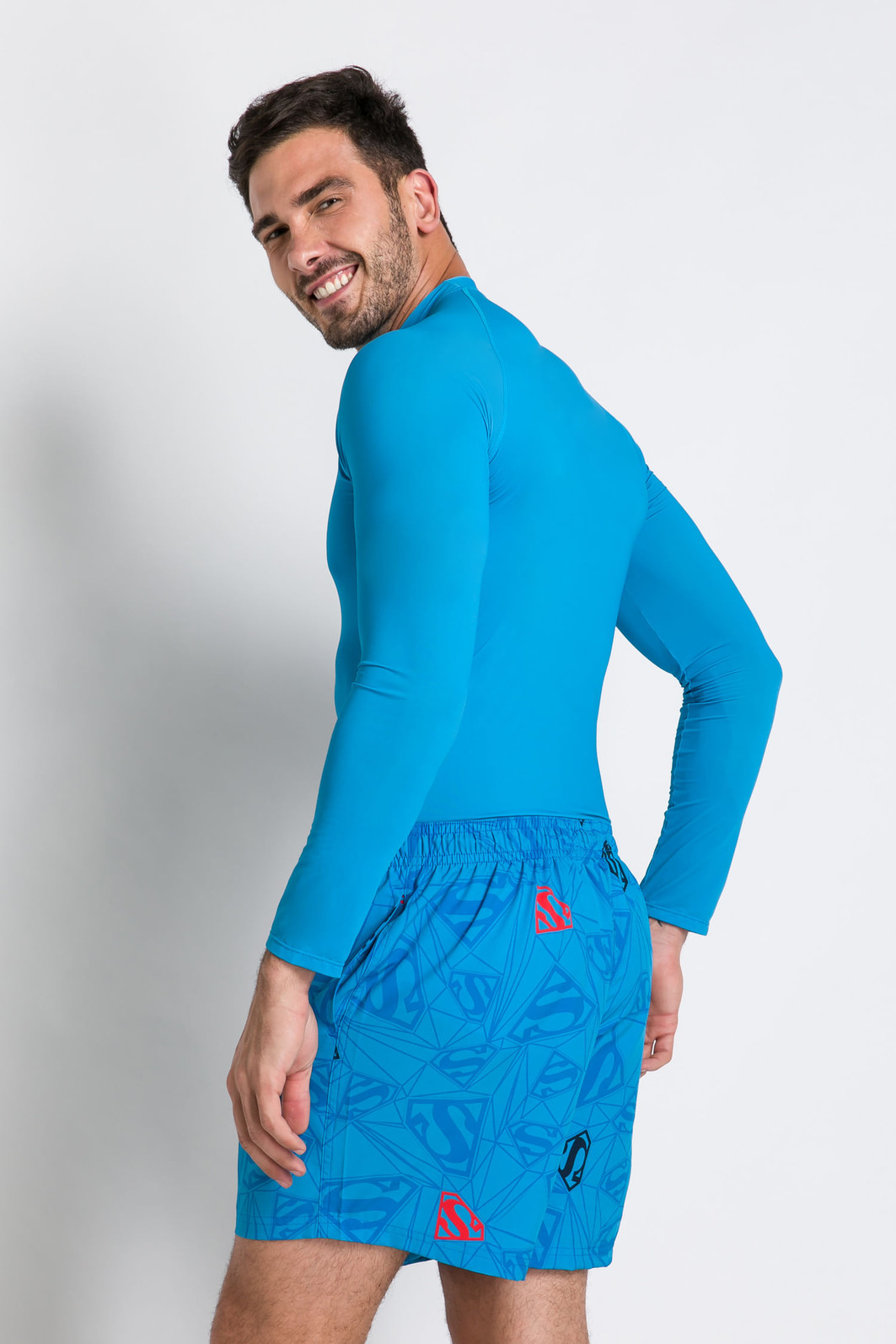 BLUSA MASCULINA MANGA LONGA DE BANHO - HERÓIS DE VERÃO BLUSA MASCULINA MANGA LONGA DE BANHO - HERÓIS DE VERÃO