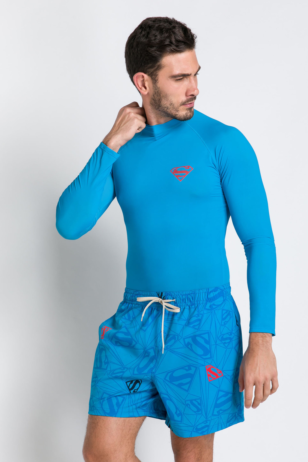 BLUSA MASCULINA MANGA LONGA DE BANHO - HERÓIS DE VERÃO BLUSA MASCULINA MANGA LONGA DE BANHO - HERÓIS DE VERÃO