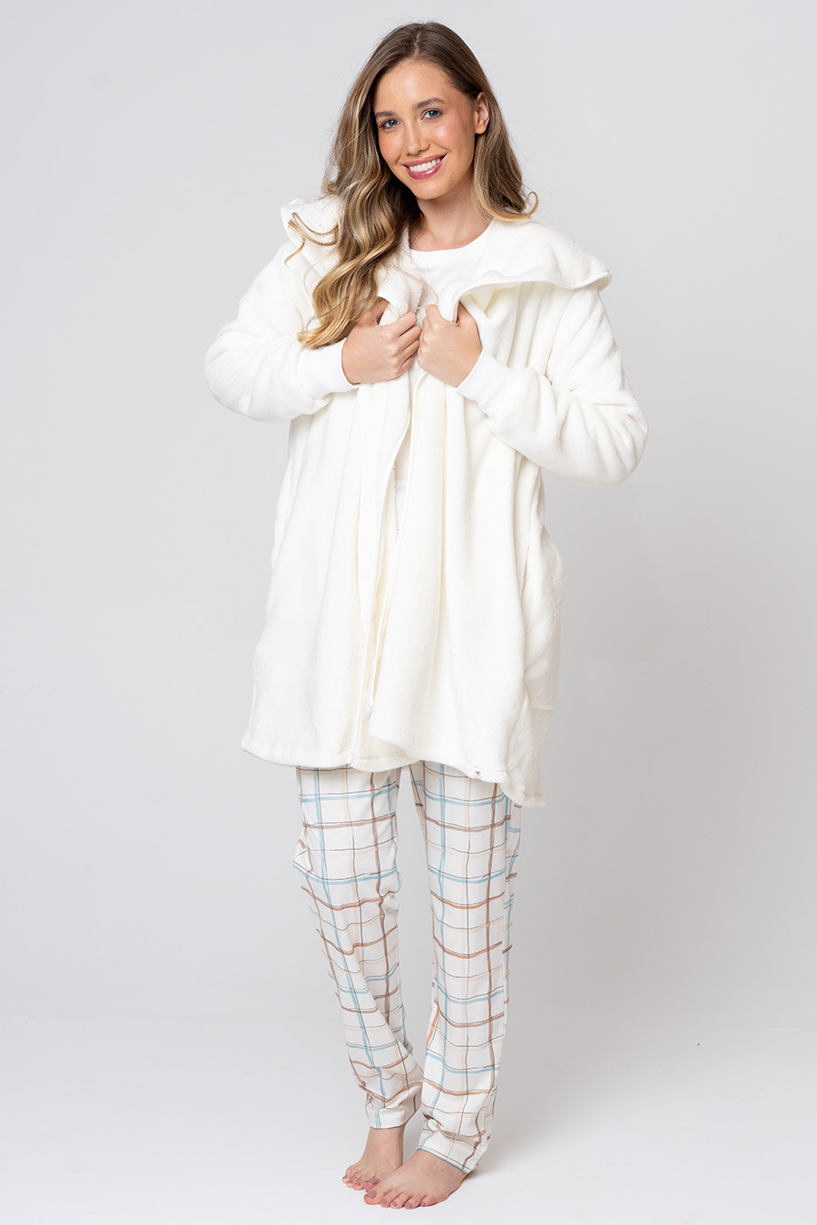CASACO FEMININO EM FLEECE OFF WHITE - CHOCOMENTA CASACO FEMININO EM FLEECE OFF WHITE