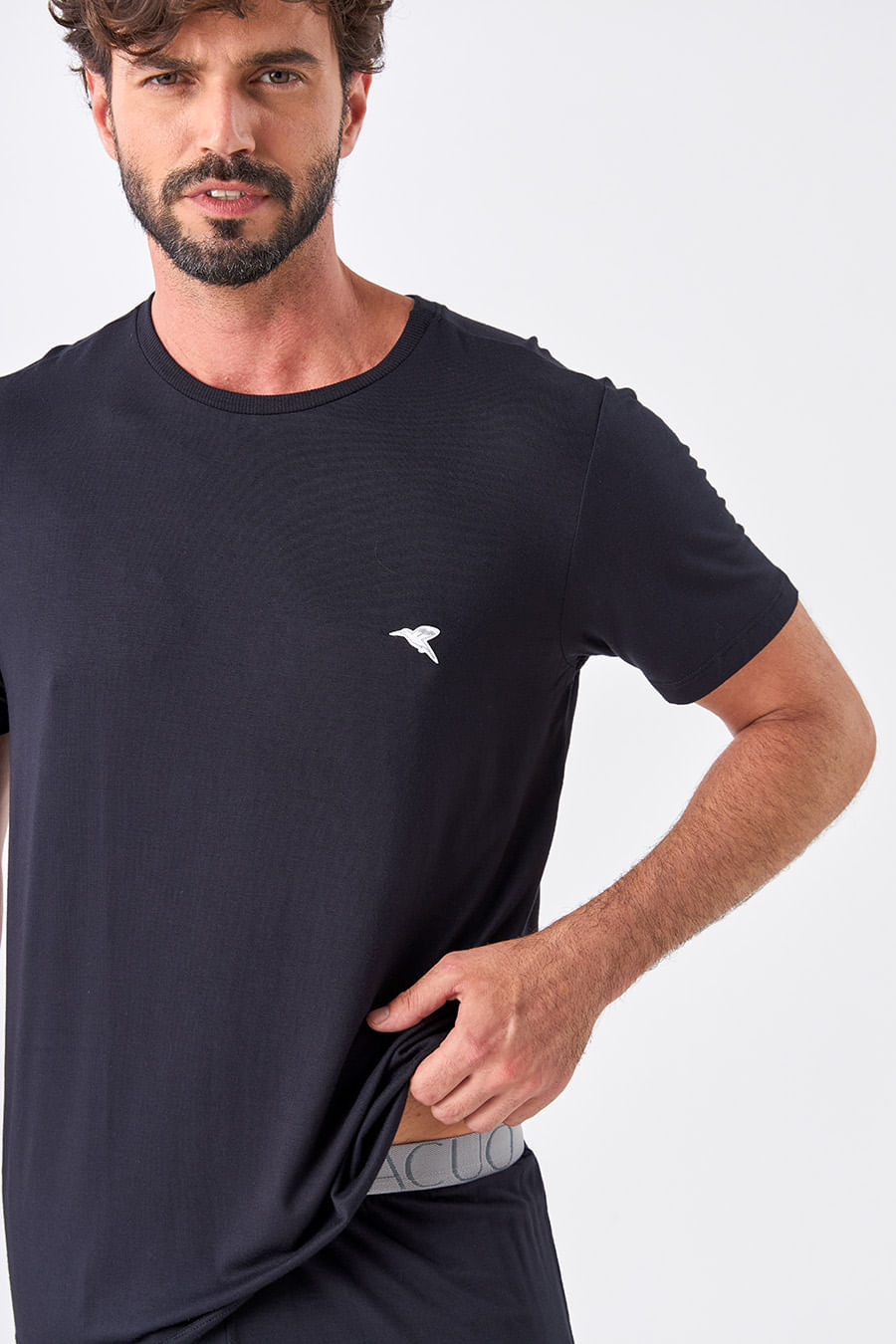 PIJAMA MASCULINO CURTO EM VISCOSE - CLÁSSICO VISCOSE BLACK PIJAMA MASCULINO CURTO EM VISCOSE - CLÁSSICO VISCOSE BLACK