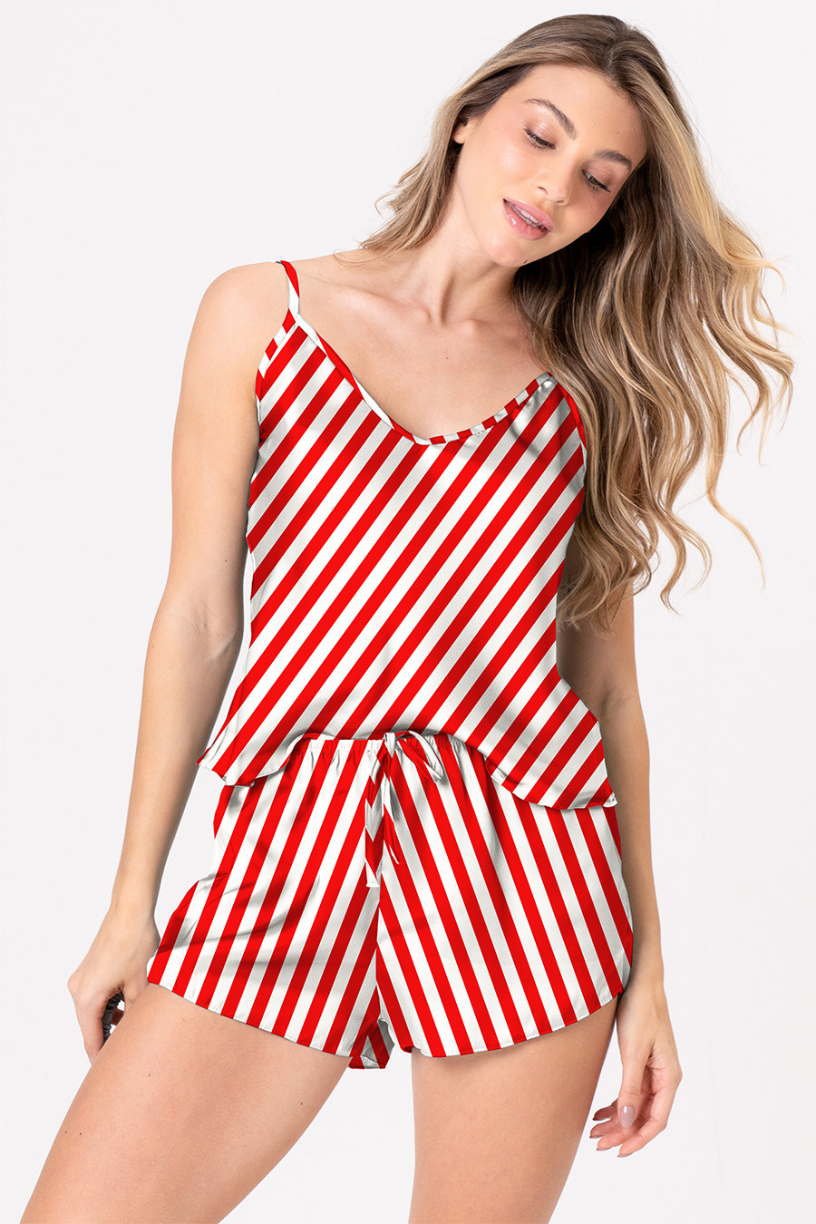 SHORT DOLL COM LISTRAS VERMELHO E BRABCO