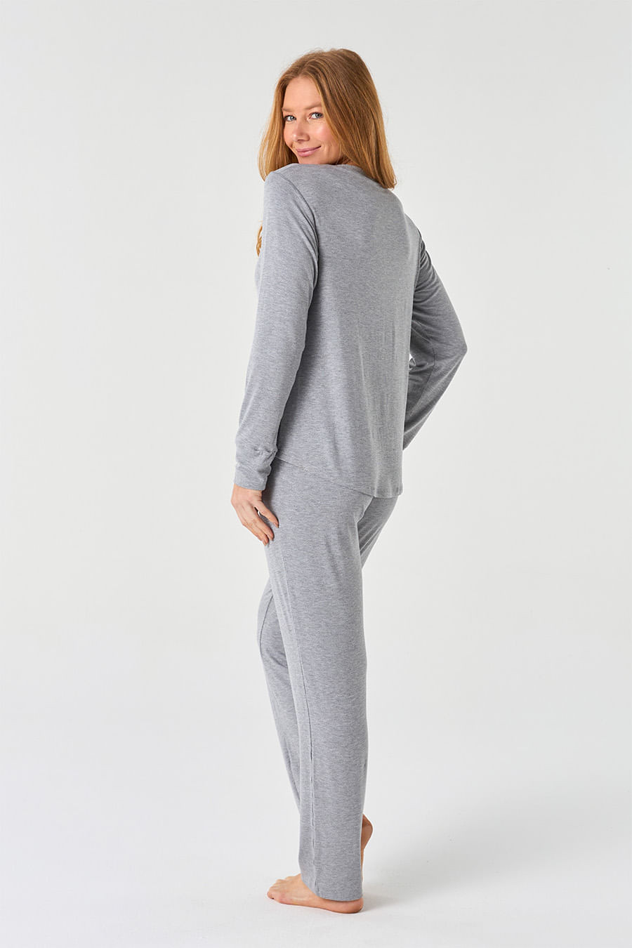 PIJAMA LONGO FEMININO EM VISCOSE - CLÁSSICO VISCOSE MESCLA PIJAMA LONGO FEMININO EM VISCOSE - CLÁSSICO VISCOSE MESCLA
