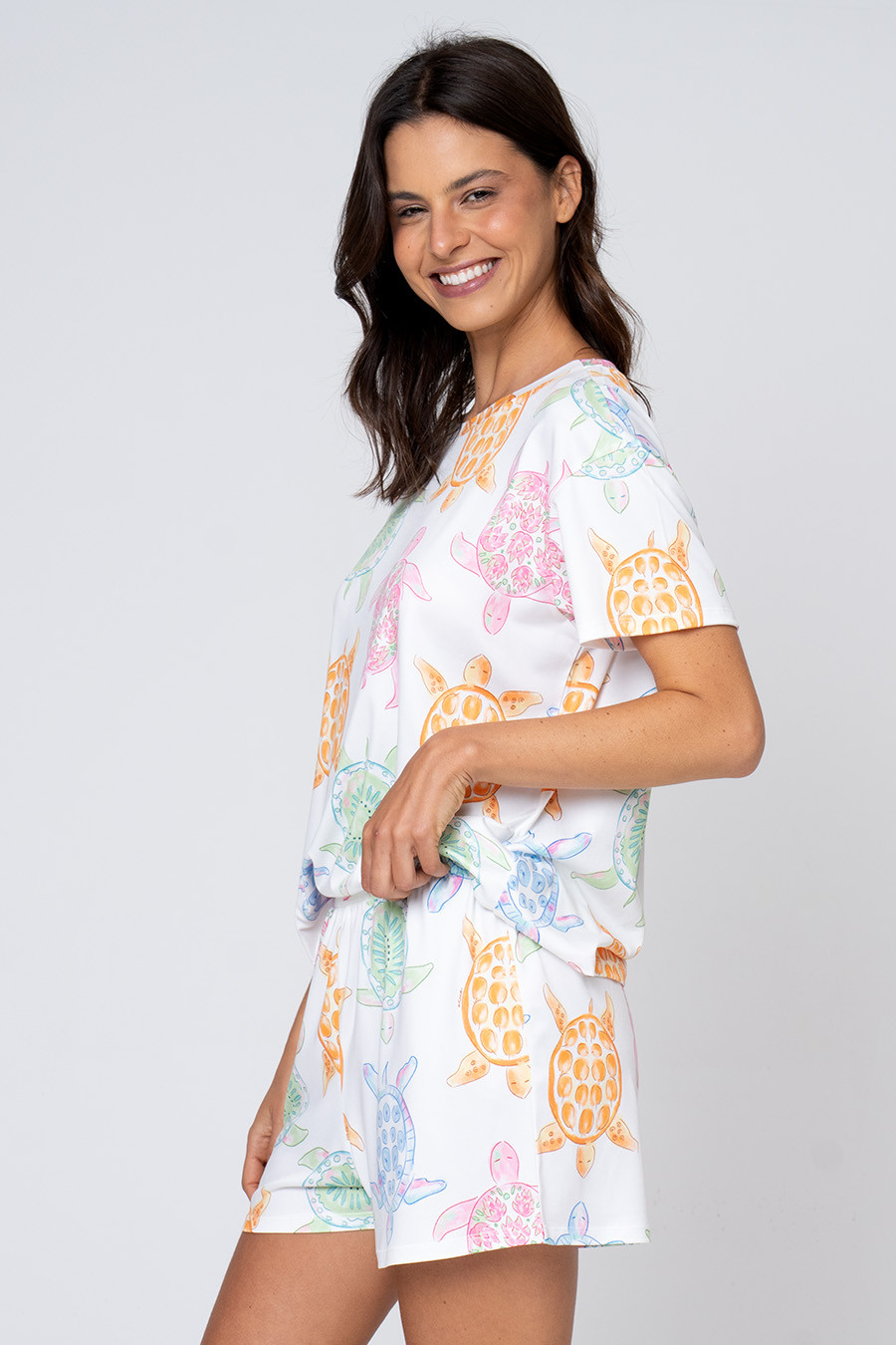 PIJAMA CURTO FEMININO TARTARUGAS - A MAR PIJAMA CURTO FEMININO TARTARUGAS - A MAR