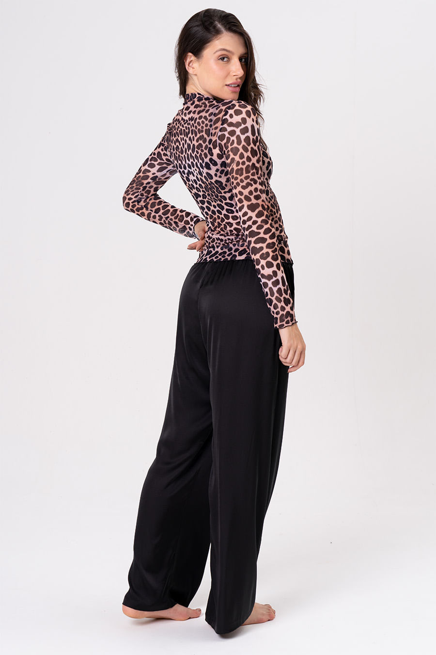 PIJAMA DE TULE COM CALÇA ACETINADA - FELINE PIJAMA DE TULE COM CALÇA ACETINADA - FELINE