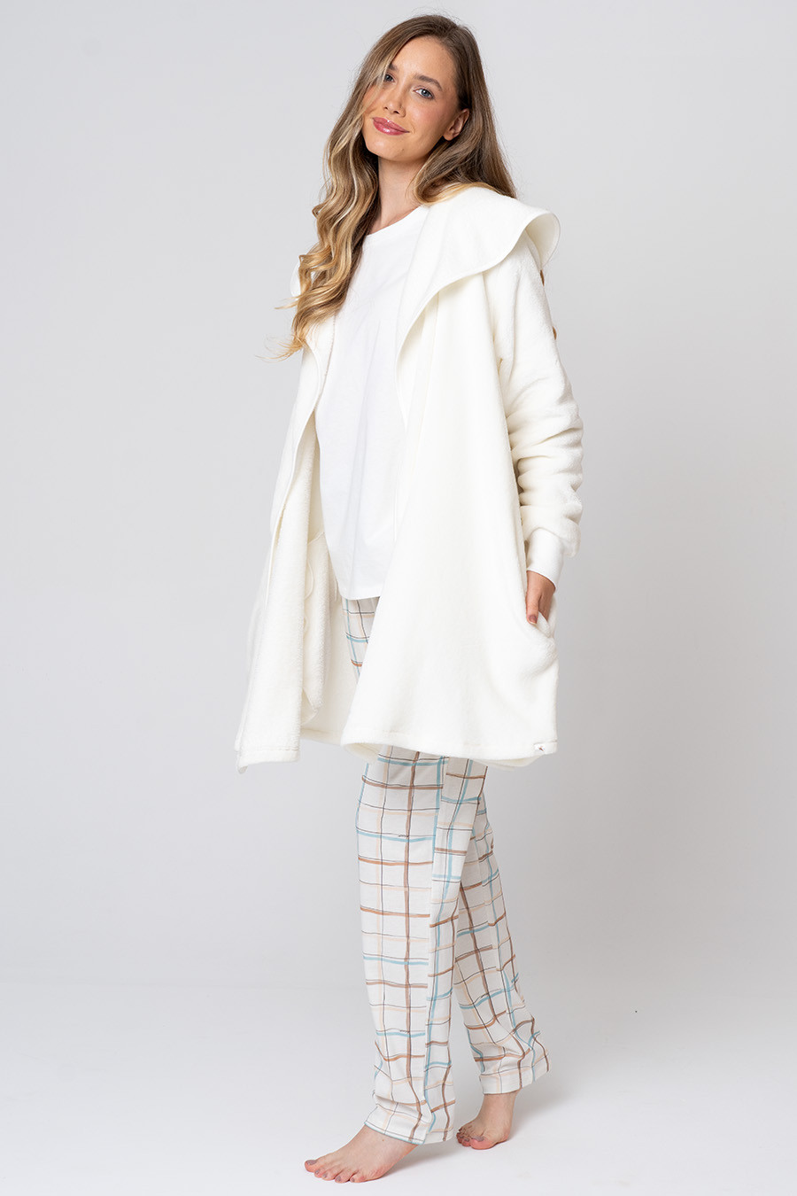 CASACO FEMININO EM FLEECE OFF WHITE - CHOCOMENTA CASACO FEMININO EM FLEECE OFF WHITE