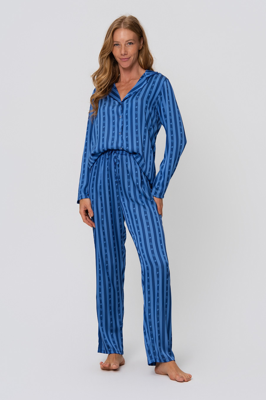 PIJAMA LONGO AMERICANO ACETINADO CORVINAL FRENTE