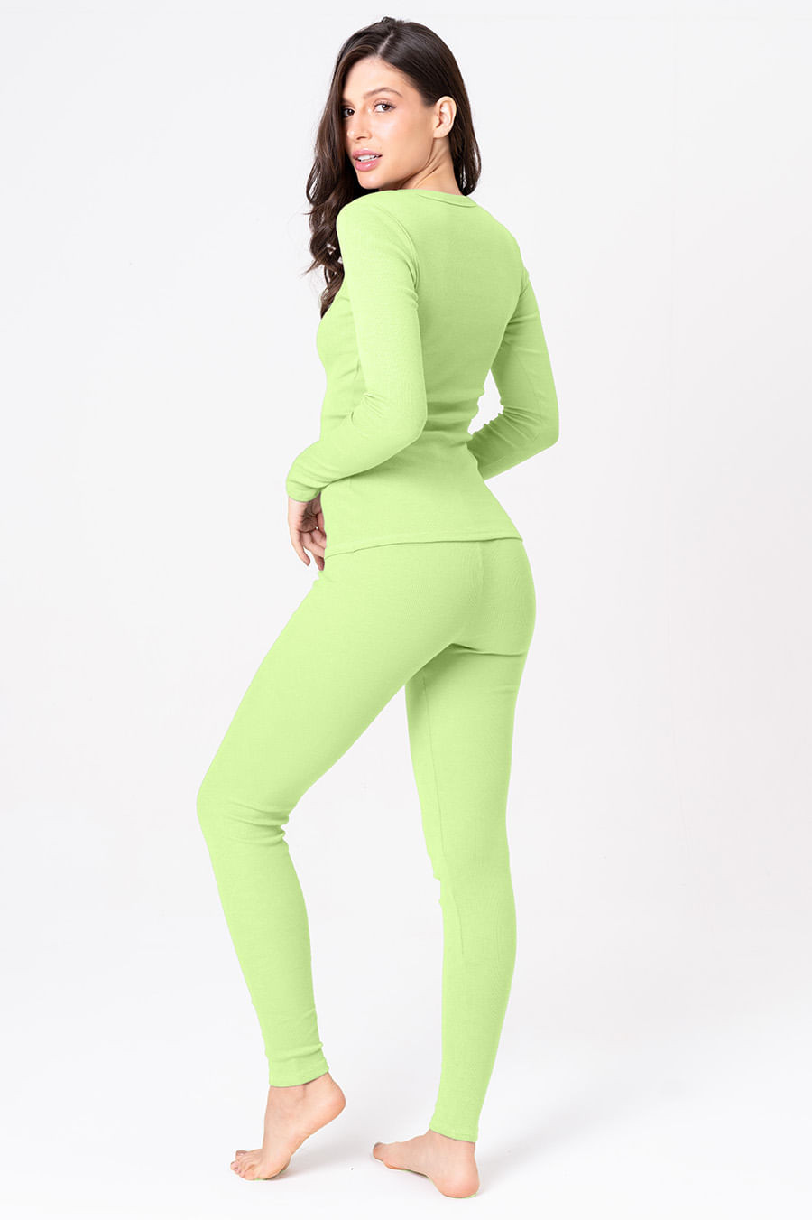 PIJAMA FEMININO DE RIBANA LONGO - CLÁSSICOS CANELADOS PIJAMA FEMININO DE RIBANA LONGO - CLÁSSICOS CANELADOS