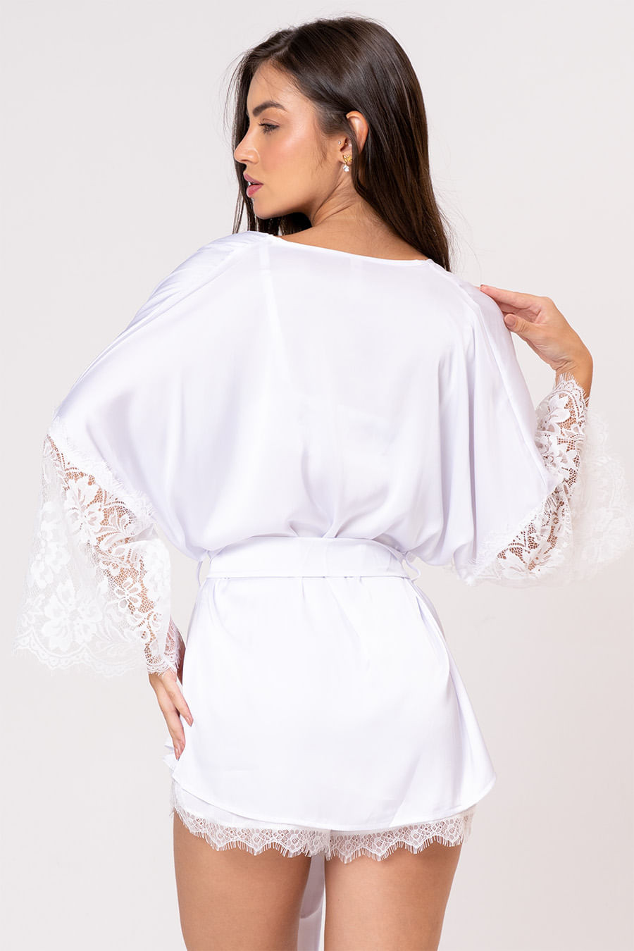 PIJAMA KIMONO BRANCO COM RENDA TOQUE DE SEDA - ETERNO FEMININO PIJAMA KIMONO BRANCO COM RENDA TOQUE DE SEDA - ETERNO FEMININO