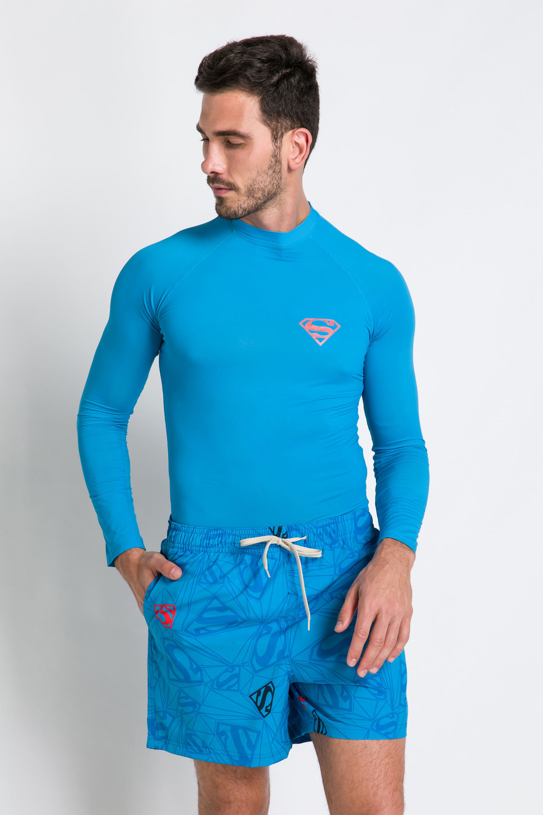 BLUSA MASCULINA MANGA LONGA DE BANHO - HERÓIS DE VERÃO BLUSA MASCULINA MANGA LONGA DE BANHO - HERÓIS DE VERÃO