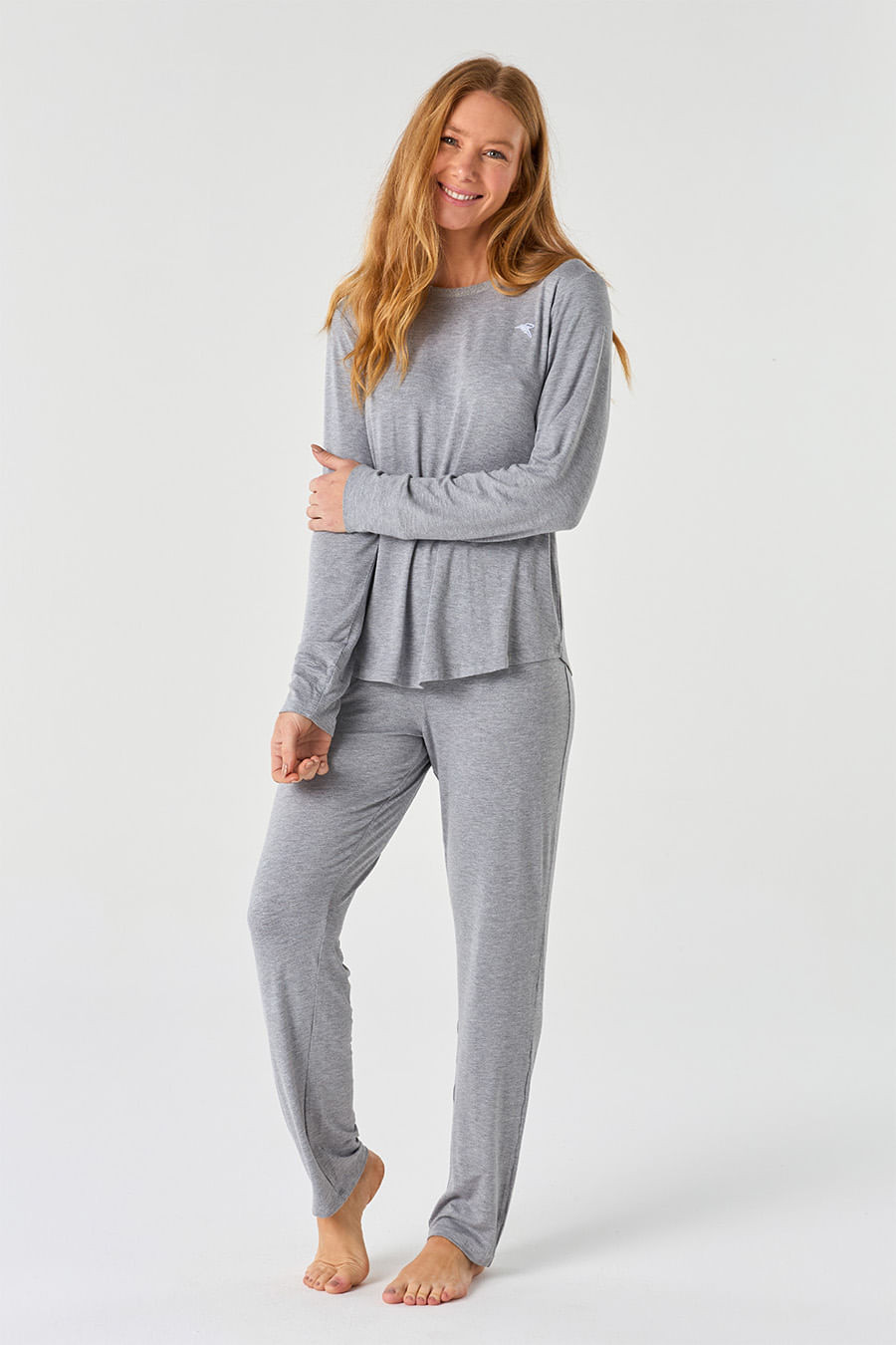 PIJAMA LONGO FEMININO EM VISCOSE - CLÁSSICO VISCOSE MESCLA PIJAMA LONGO FEMININO EM VISCOSE - CLÁSSICO VISCOSE MESCLA