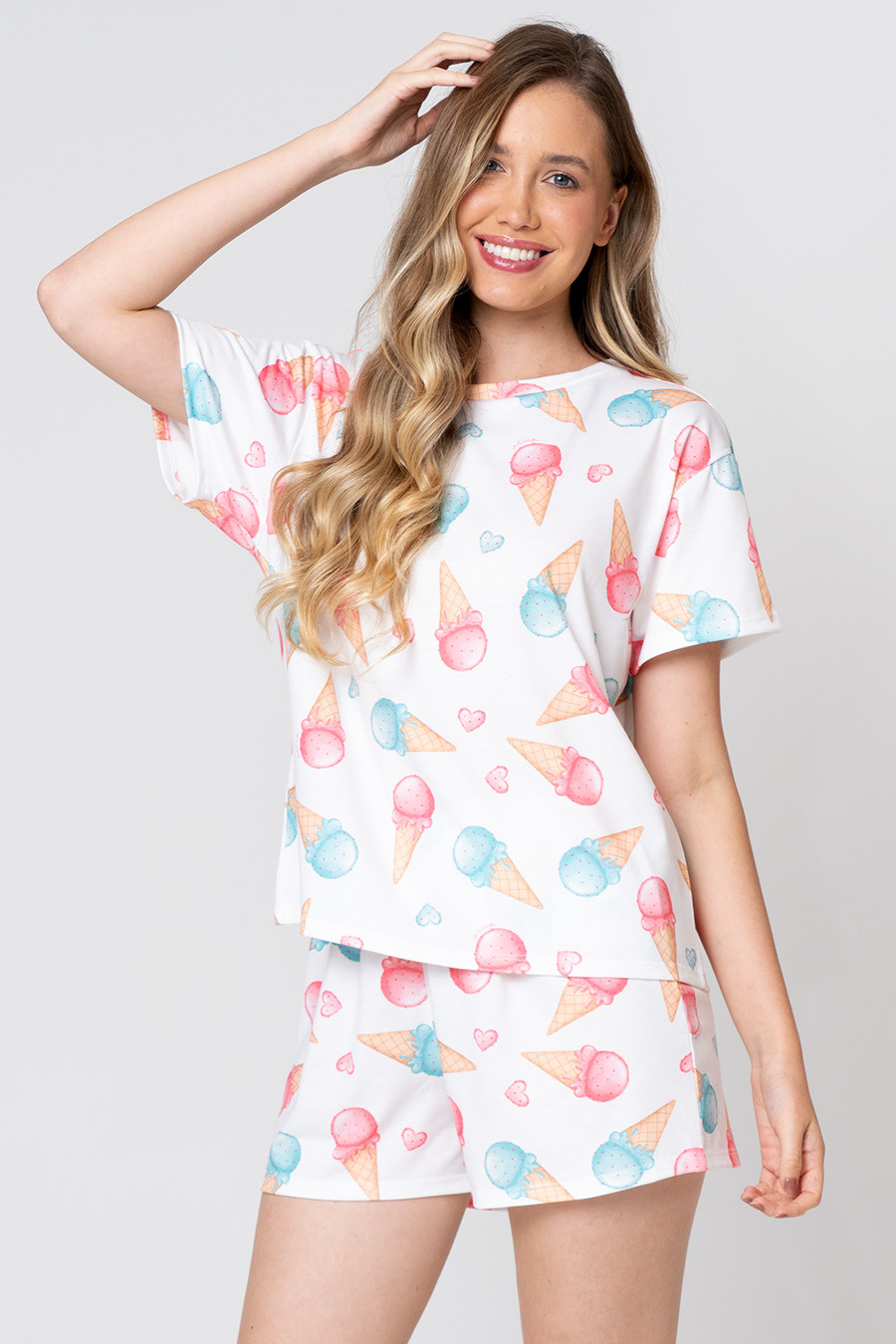 PIJAMA CURTO FEMININO COM ESTAMPA DE SORVETE PIJAMA CURTO FEMININO COM ESTAMPA DE SORVETE