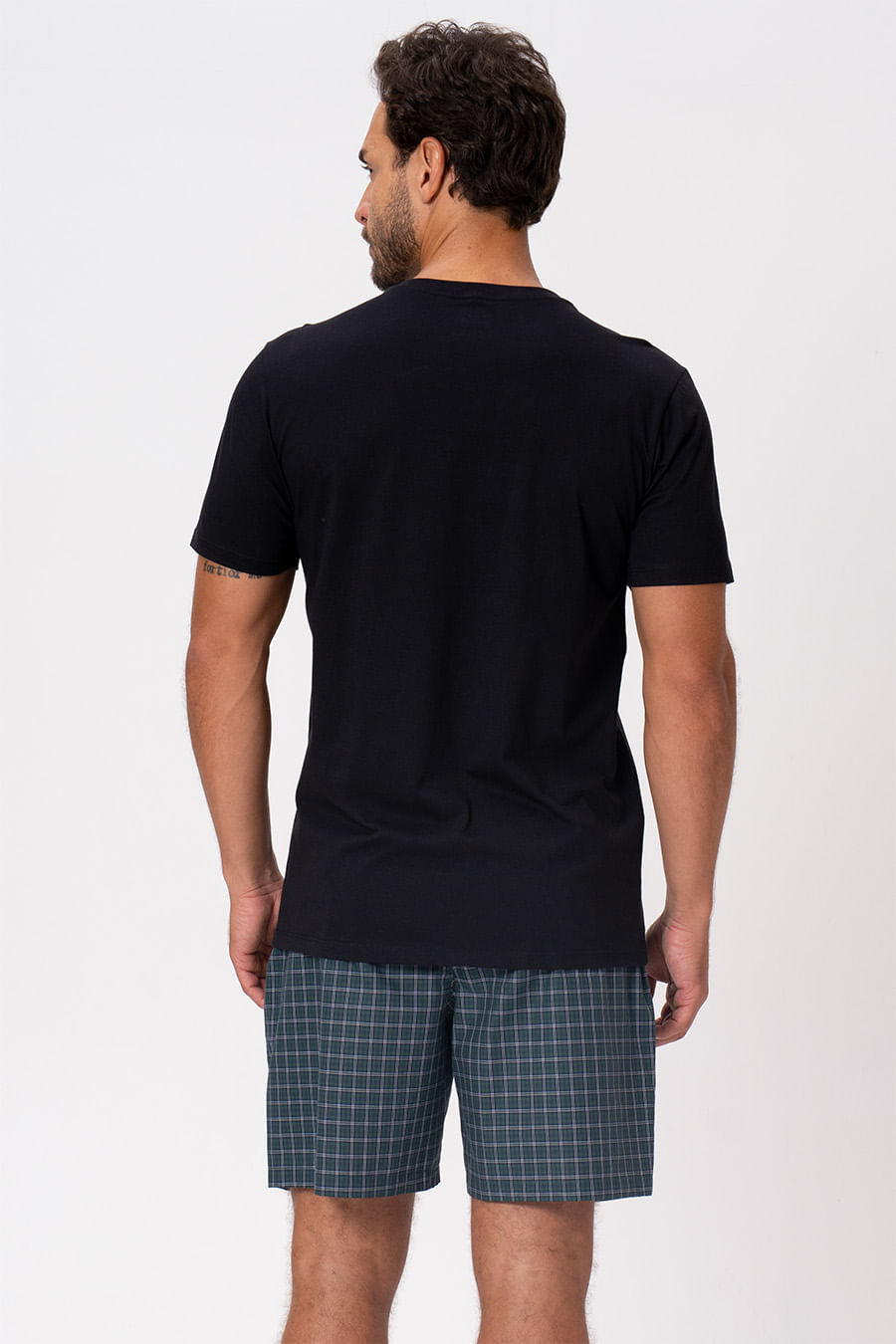 CAMISETA PRETA MASCULINA MANGA CURTA - CLÁSSICO PREMIUM PIMA CAMISETA PRETA MASCULINA MANGA CURTA - CLÁSSICO PREMIUM PIMA