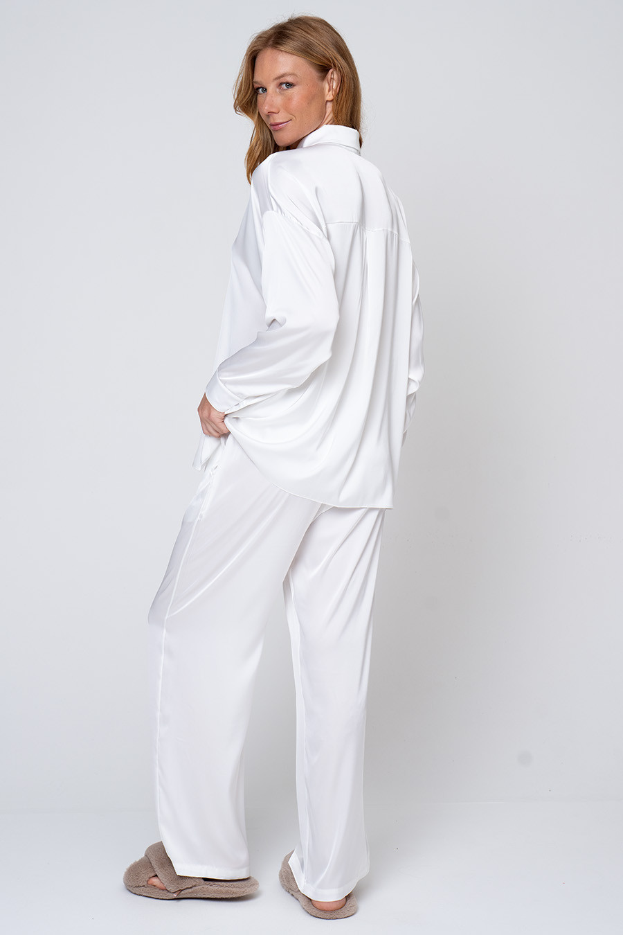 PIJAMA LONGO OVERSIZE OFF-WHITE FEMININO - YES, I DO