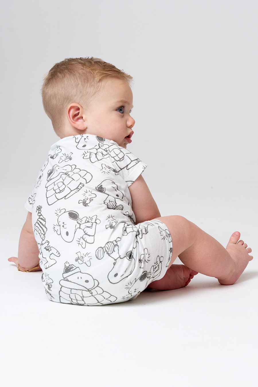 MACAQUINHO UNISSEX BABY MANGA CURTA - SNOOPY COLOR MACAQUINHO UNISSEX BABY MANGA CURTA - SNOOPY COLOR