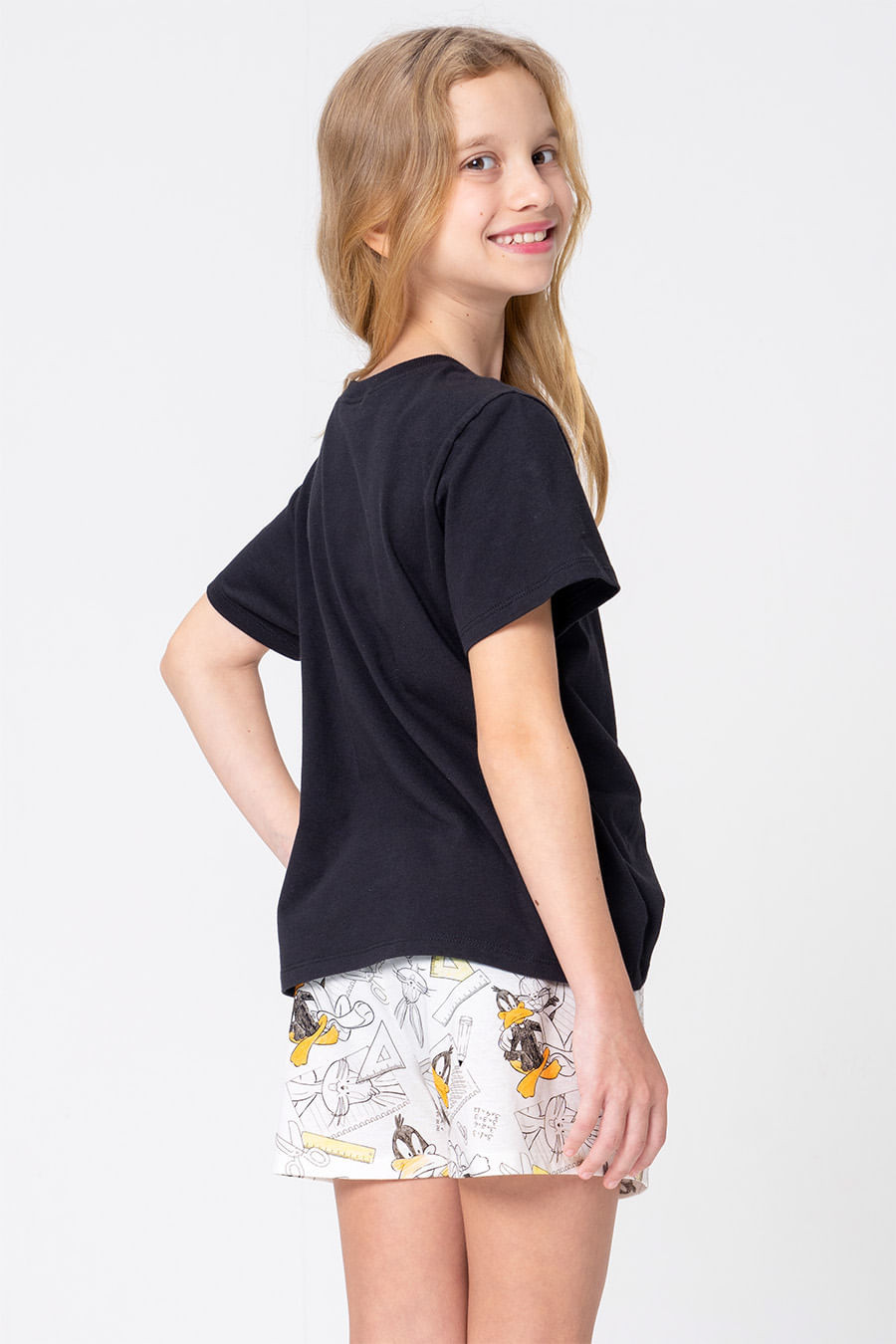 PIJAMA JUVENIL MENINA DE ALGODÃO - LOONEY GERAÇÃO RAIZ PIJAMA JUVENIL MENINA DE ALGODÃO - LOONEY GERAÇÃO RAIZ