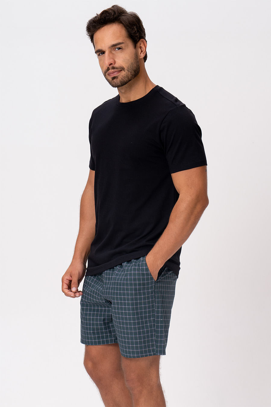 CAMISETA PRETA MASCULINA MANGA CURTA - CLÁSSICO PREMIUM PIMA CAMISETA PRETA MASCULINA MANGA CURTA - CLÁSSICO PREMIUM PIMA