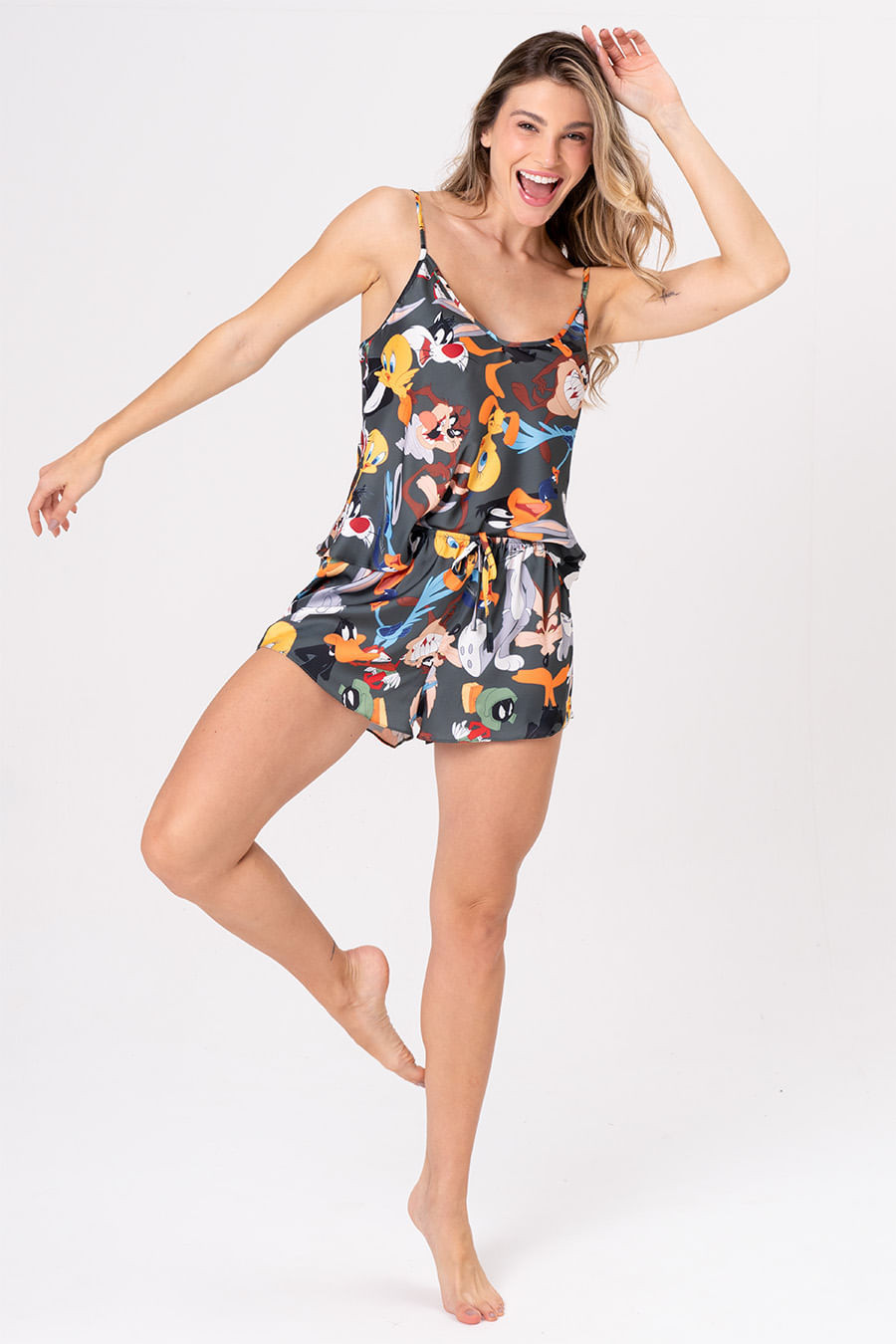 SHORT DOLL ACETINADO - LOONEY HOLLYWOOD