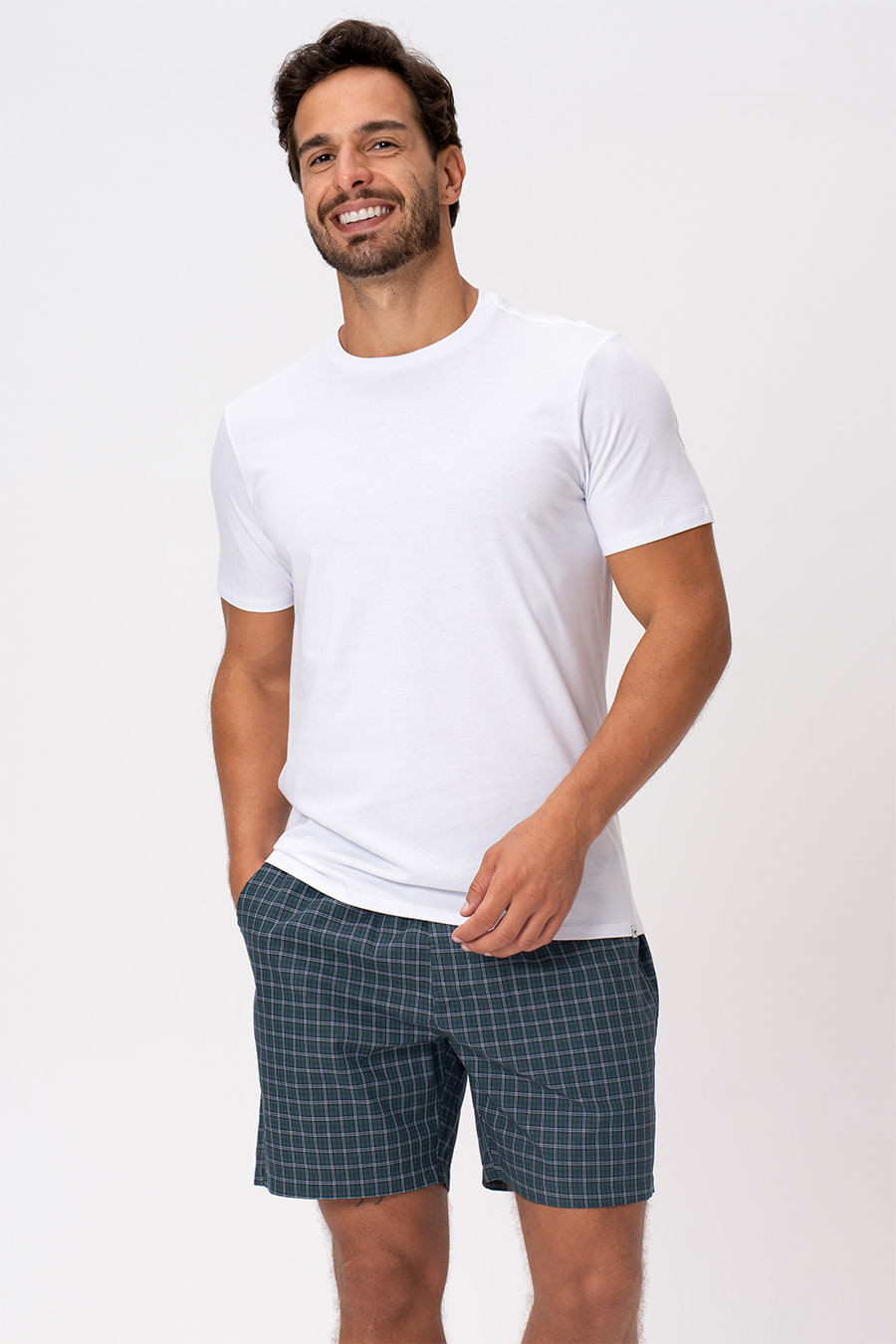 CAMISETA BRANCA MASCULINA MANGA CURTA - CLÁSSICO PREMIUM PIMA CAMISETA BRANCA MASCULINA MANGA CURTA - CLÁSSICO PREMIUM PIMA