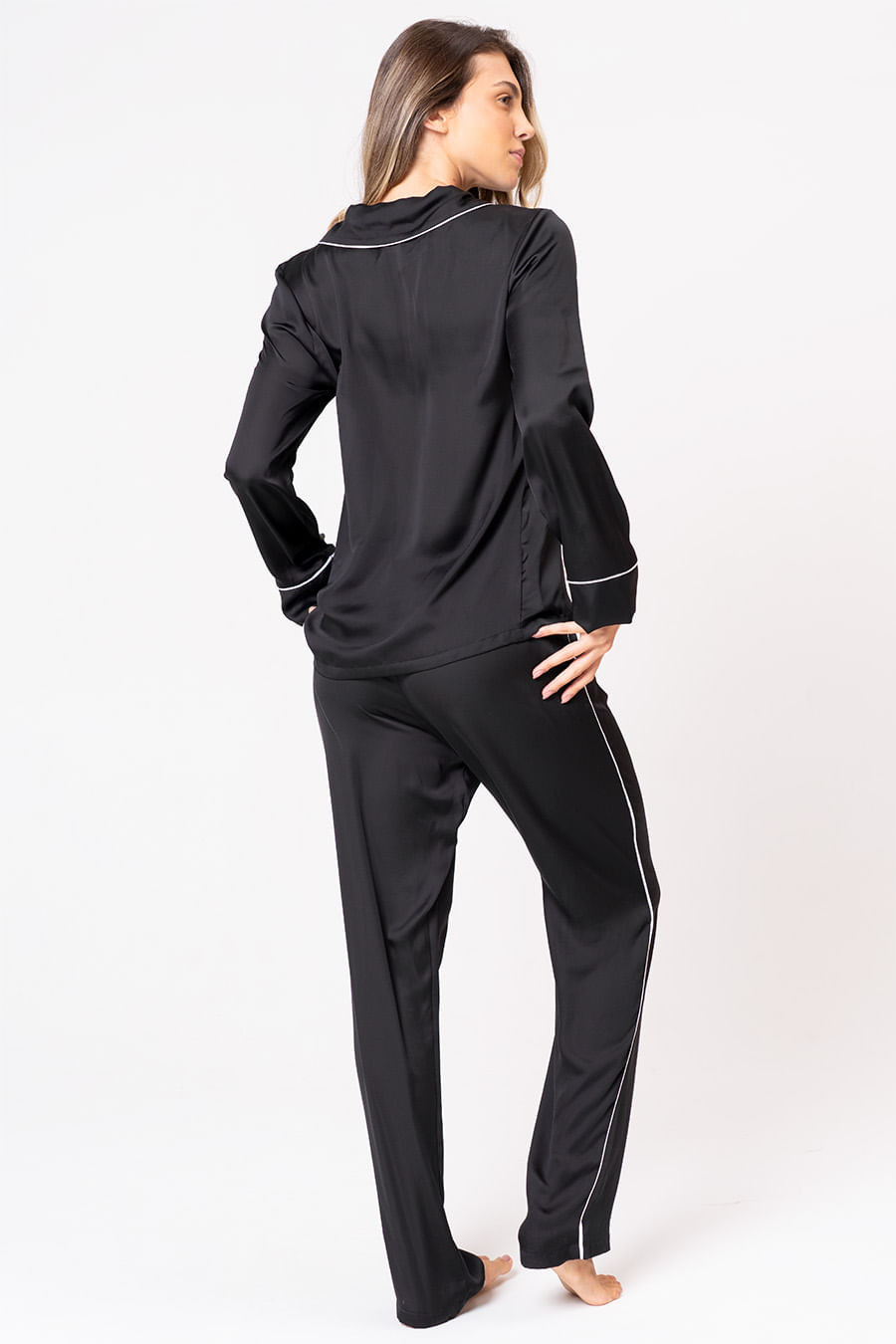 PIJAMA AMERICANO COM DETALHES TOQU DE SEDA - ETERNO FEMININO PIJAMA AMERICANO COM DETALHES TOQU DE SEDA - ETERNO FEMININO