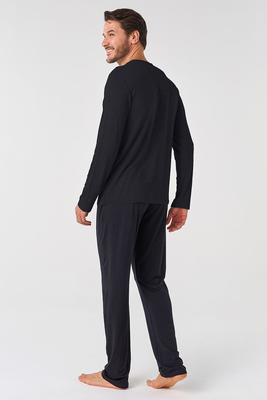PIJAMA LONGO EM VISCOSE MASCULINO - CLÁSSICO VISCOSE BLACK PIJAMA LONGO EM VISCOSE MASCULINO - CLÁSSICO VISCOSE BLACK