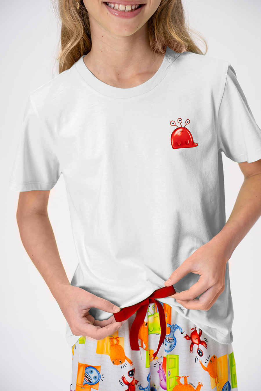 PIJAMA CURTO JUVENIL MENINA - GELEIA DE MONSTROS PIJAMA CURTO JUVENIL MENINA - GELEIA DE MONSTROS