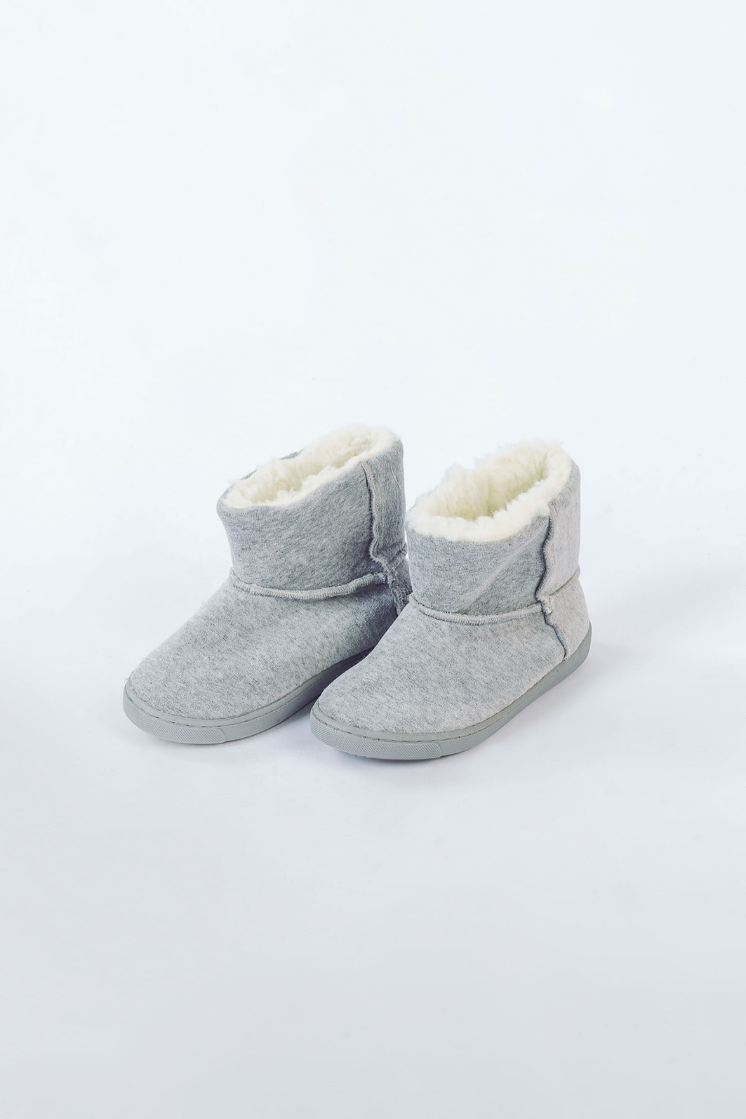 BOTINHA APELUCIADO JUVENIL - CALÇADOS BOTINHA APELUCIADO JUVENIL - CALÇADOS