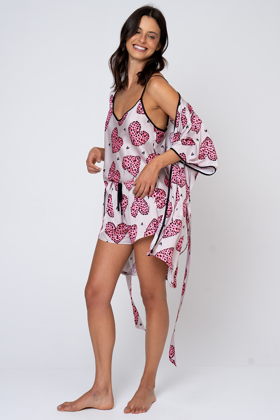 ROBE ACETINADO CORAÇÕES PRINT - DOCE FELINA ROBE ACETINADO CORAÇÕES PRINT