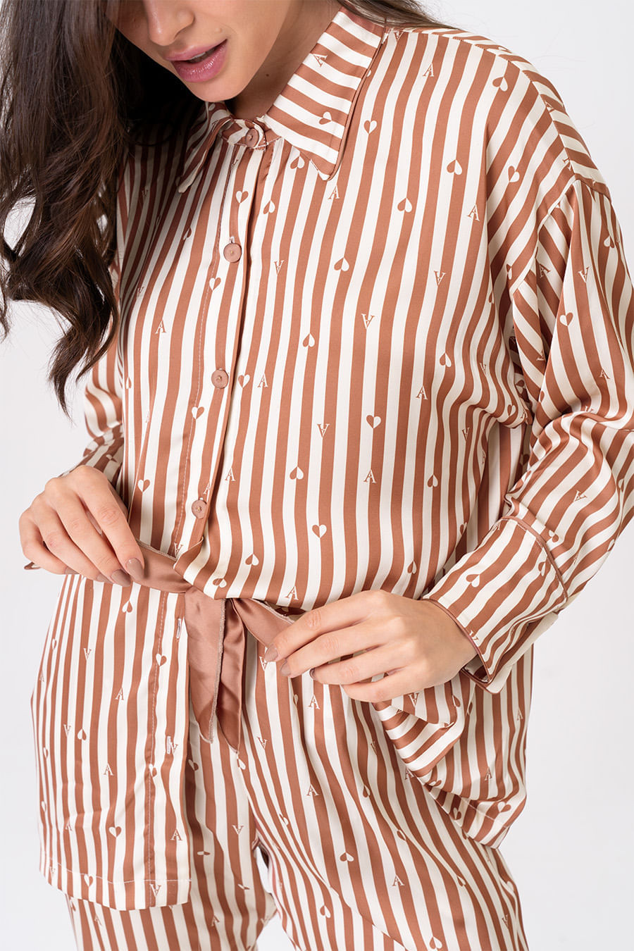 PIJAMA AMERICANO ACETINADO LISTRAS - SERENA PIJAMA AMERICANO ACETINADO LISTRAS - SERENA