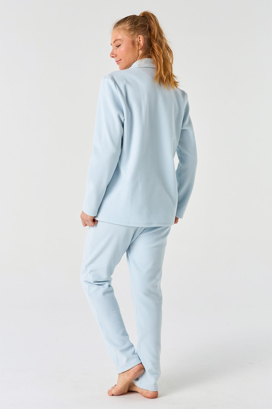 PIJAMA LONGO DE BOTÕES FEMININO - CLÁSSICOS SOFT SKY PIJAMA LONGO DE BOTÕES FEMININO - CLÁSSICOS SOFT SKY