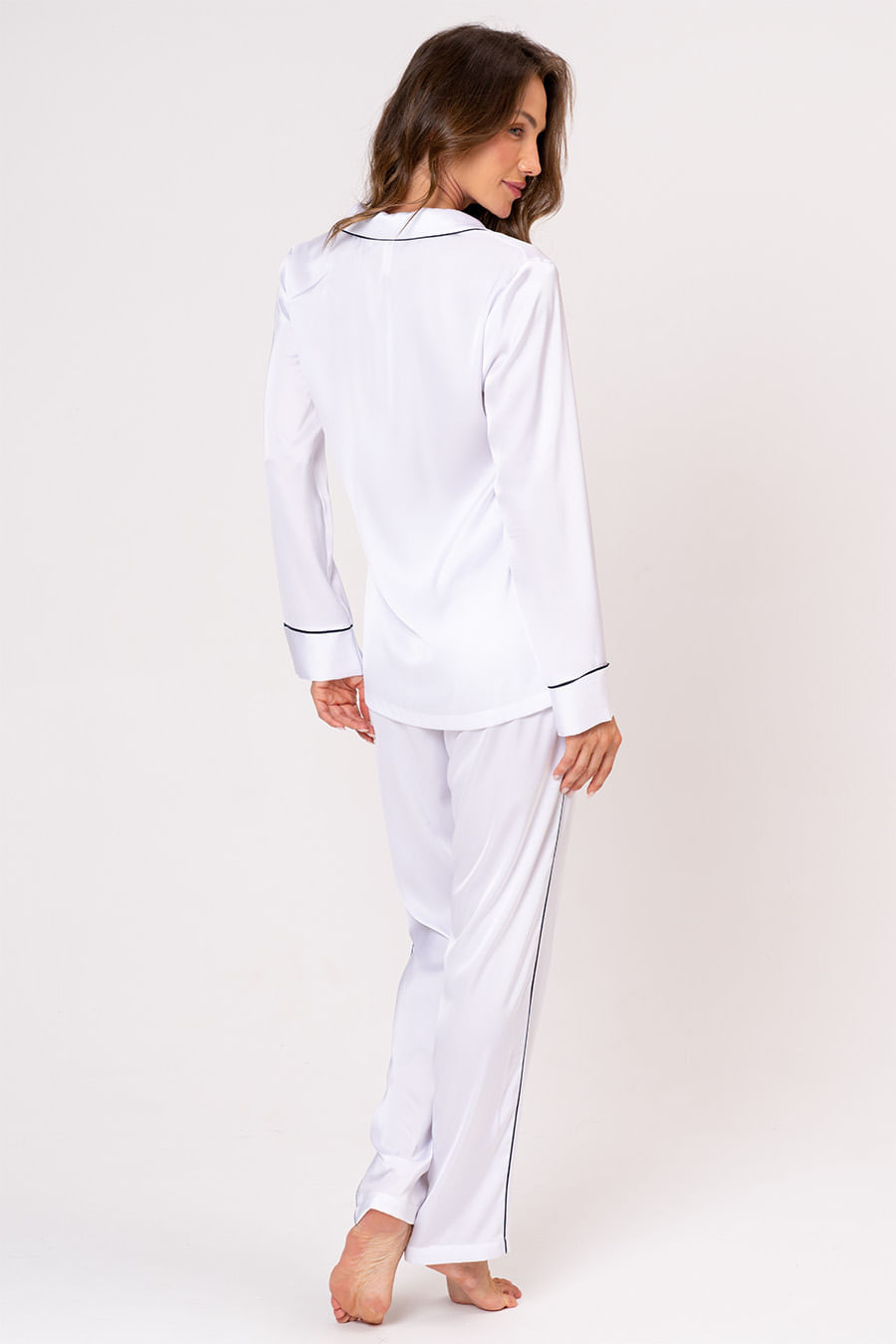 PIJAMA LONGO AMERICANO TOQUE DE SEDA BRANCO - ETERNO FEMININO PIJAMA LONGO AMERICANO TOQUE DE SEDA BRANCO - ETERNO FEMININO
