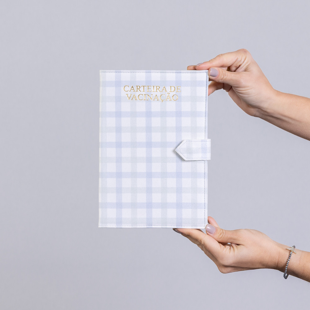 Carteira de Vacina Kami Estampa Xadrez Carteira de Vacina Kami Estampa Xadrez