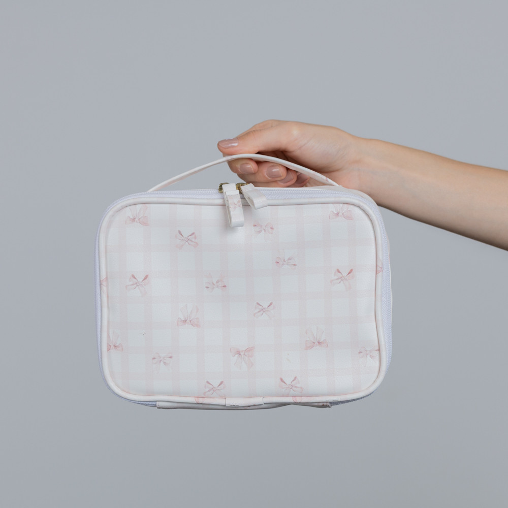 Necessaire Lia Infantil Estampa Laço e Xadrez Necessaire Lia Infantil Estampa Laço e Xadrez