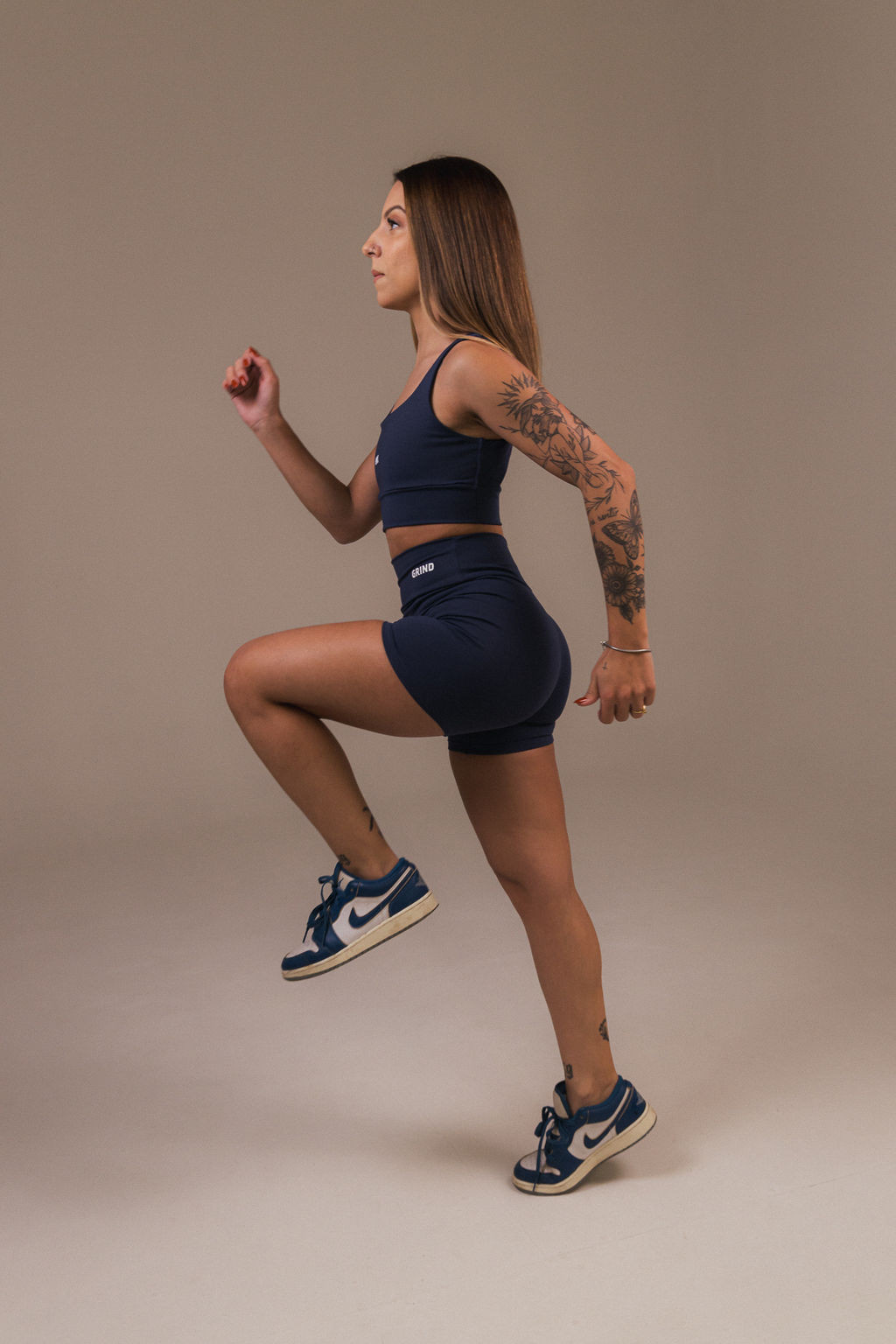 Conjunto Top GRIND ESSENTIAL + Short ESSENTIAL - Azul Marinho