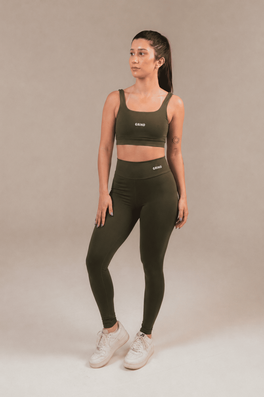 Legging GRIND SELECT - Verde Militar Legging GRIND SELECT - Verde Militar
