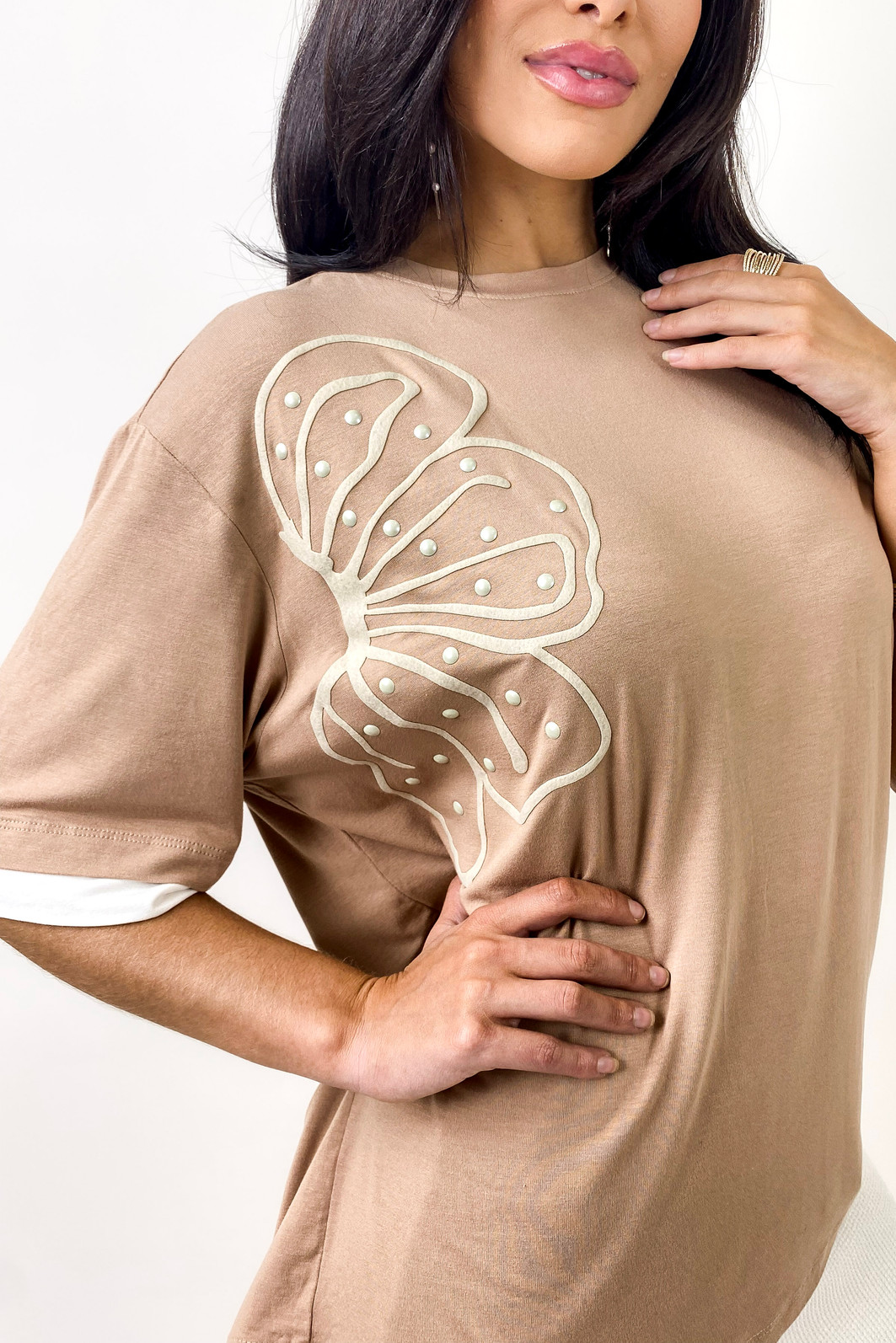 T-Shirt Oversized com Aplicação - Bege
