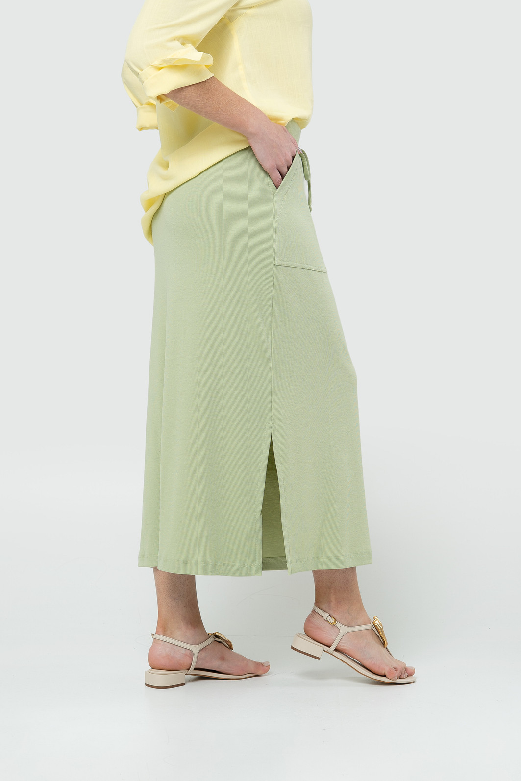 Saia Midi com Bolso - Verde Saia Midi com Bolso - Verde