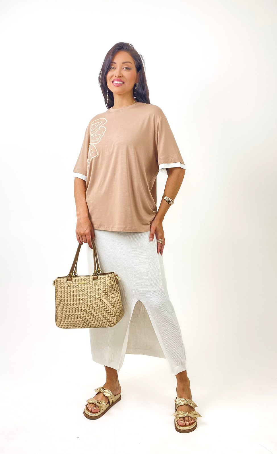 T-Shirt Oversized com Aplicação - Bege