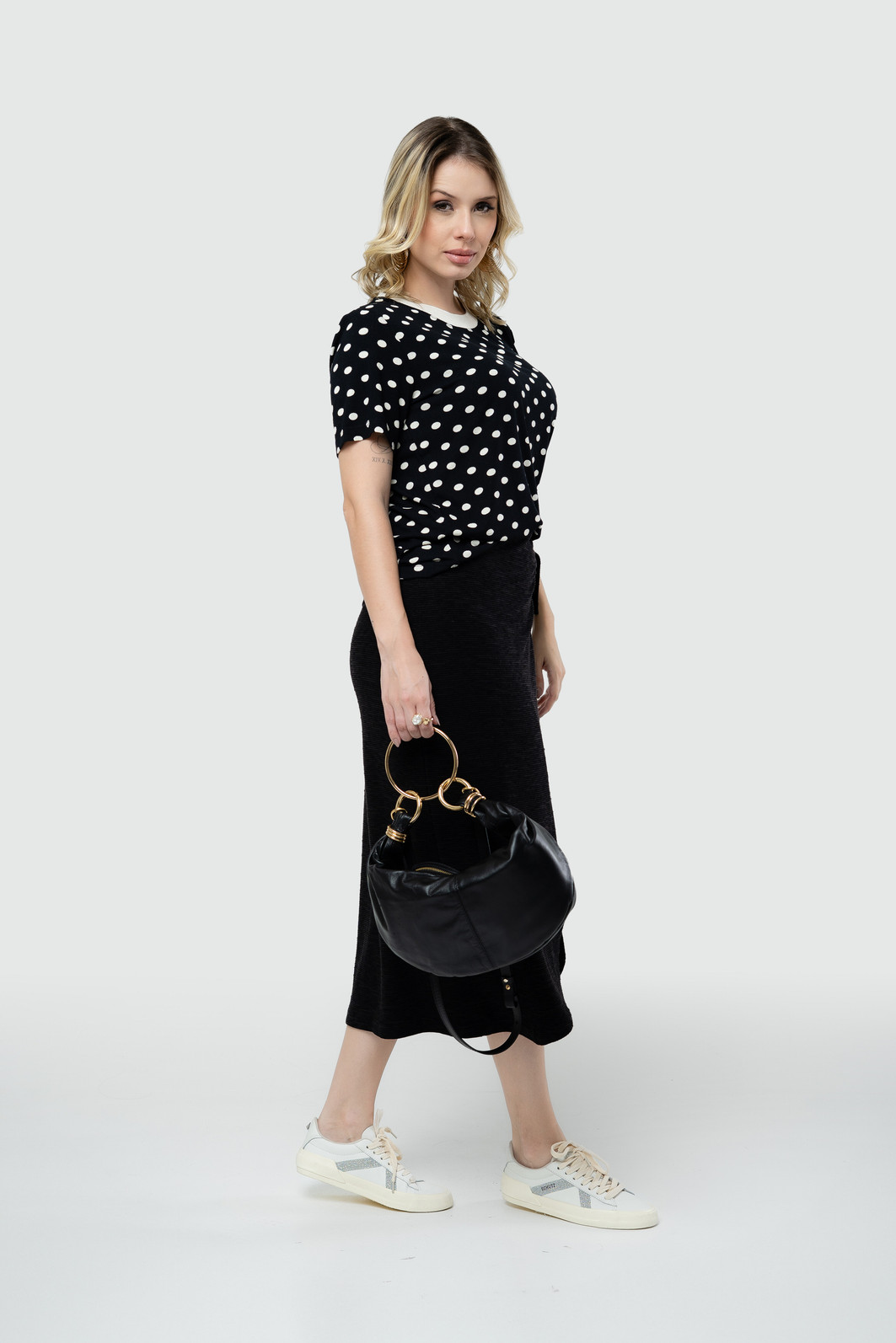 Blusa Poá Gola Redonda - Preta Blusa Poá Gola Redonda - Preta