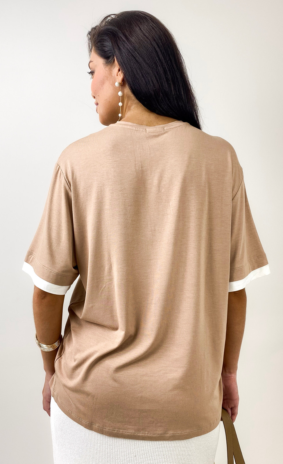 T-Shirt Oversized com Aplicação - Bege