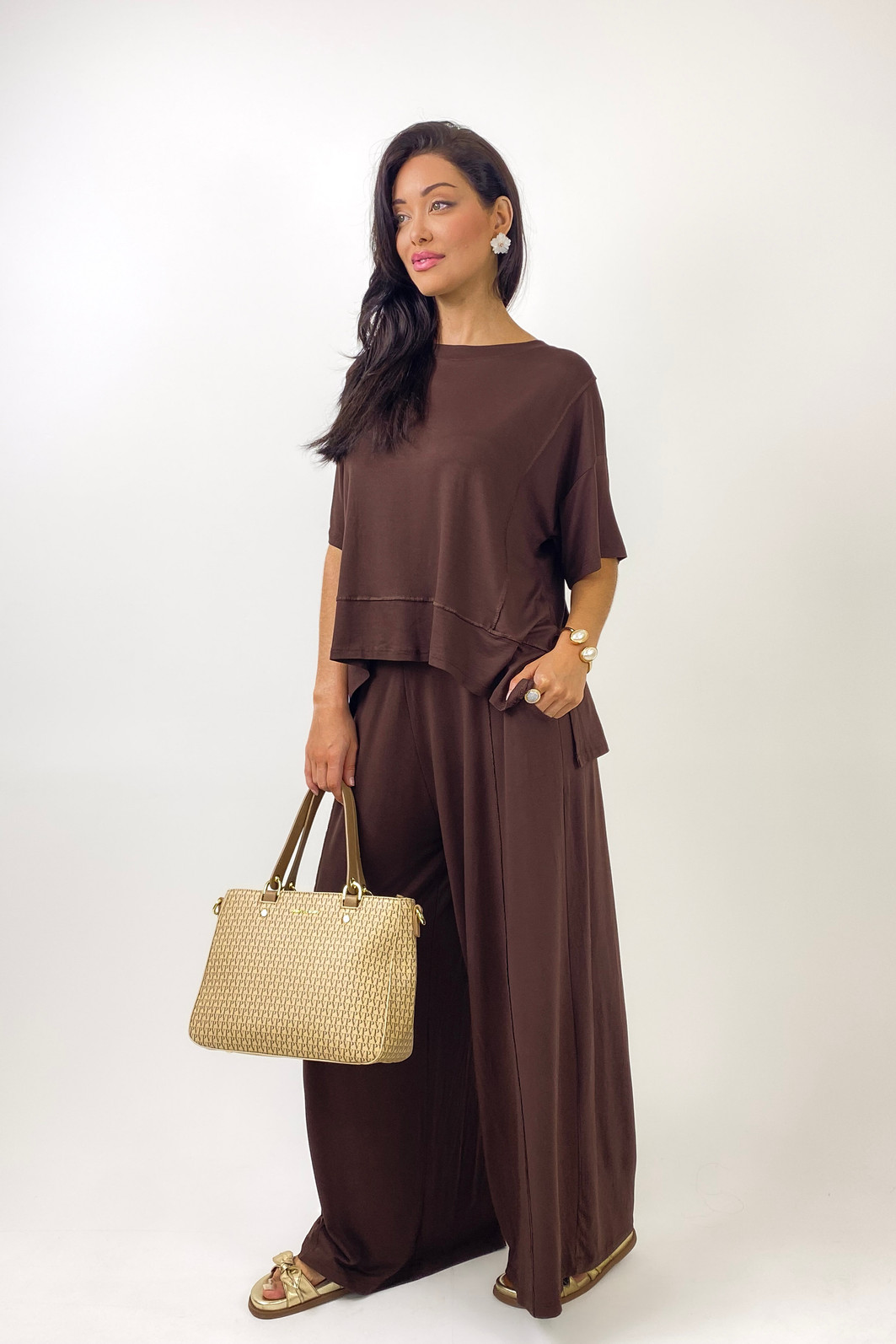 Conjunto com Blusa e Calça Oversized - Marrom