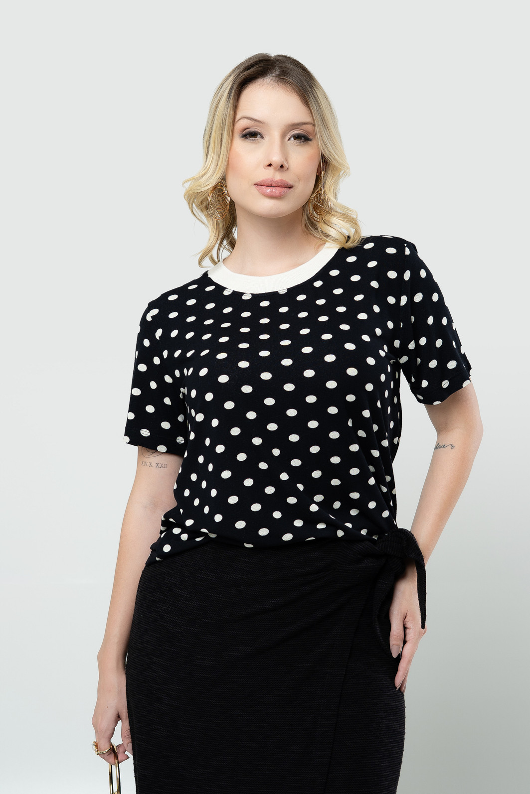 Saia Midi Transpassada com Laço Preta Saia Midi Transpassada com Laço Preta