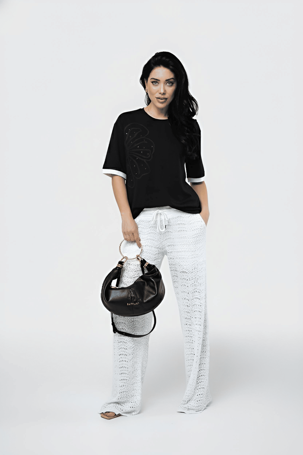 T-Shirt Oversized com Aplicação - Preta T-Shirt Oversized com Aplicação - Preta