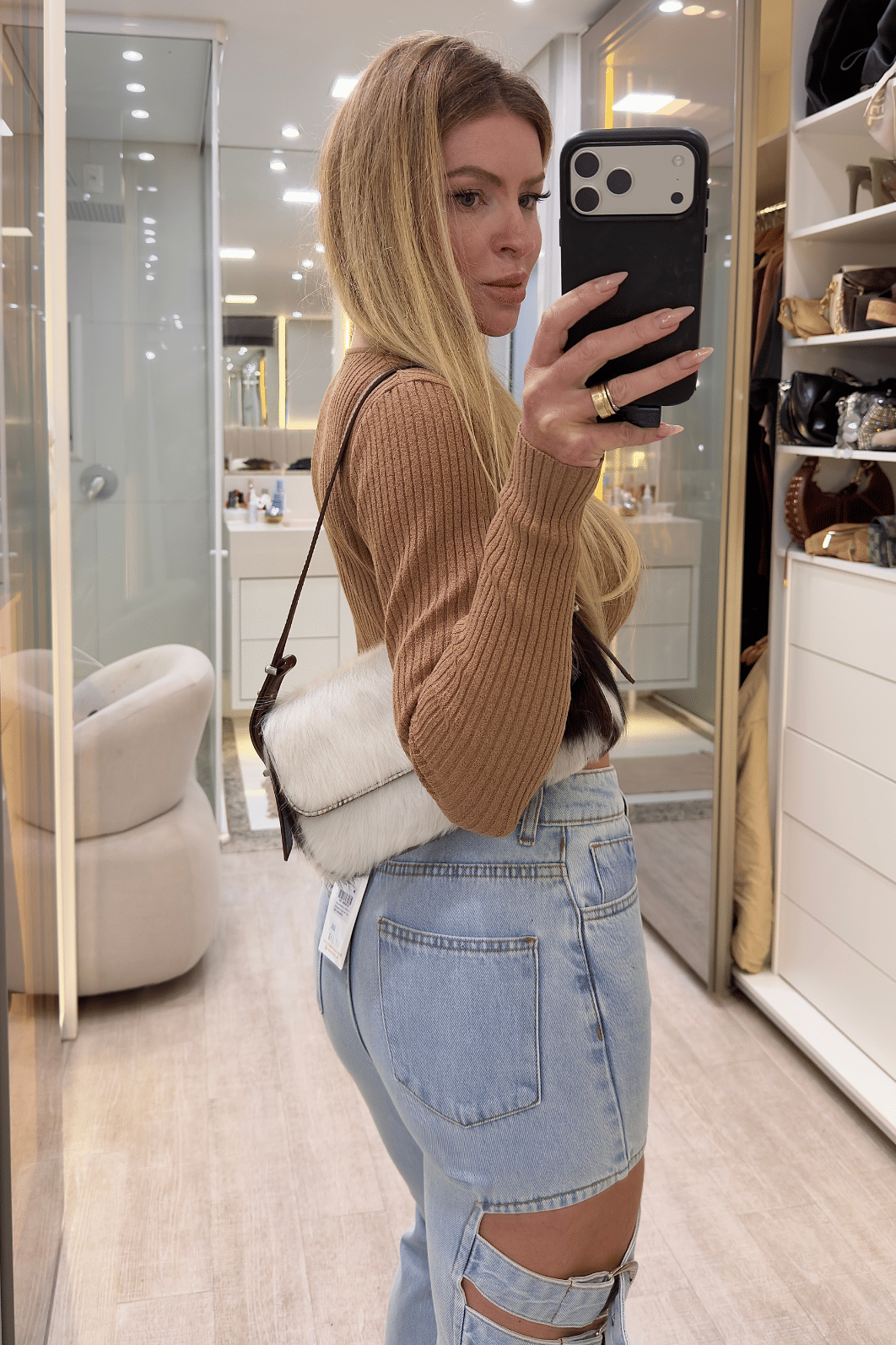 Blusa cropped manga longa de tricô Blusa cropped manga longa de tricô