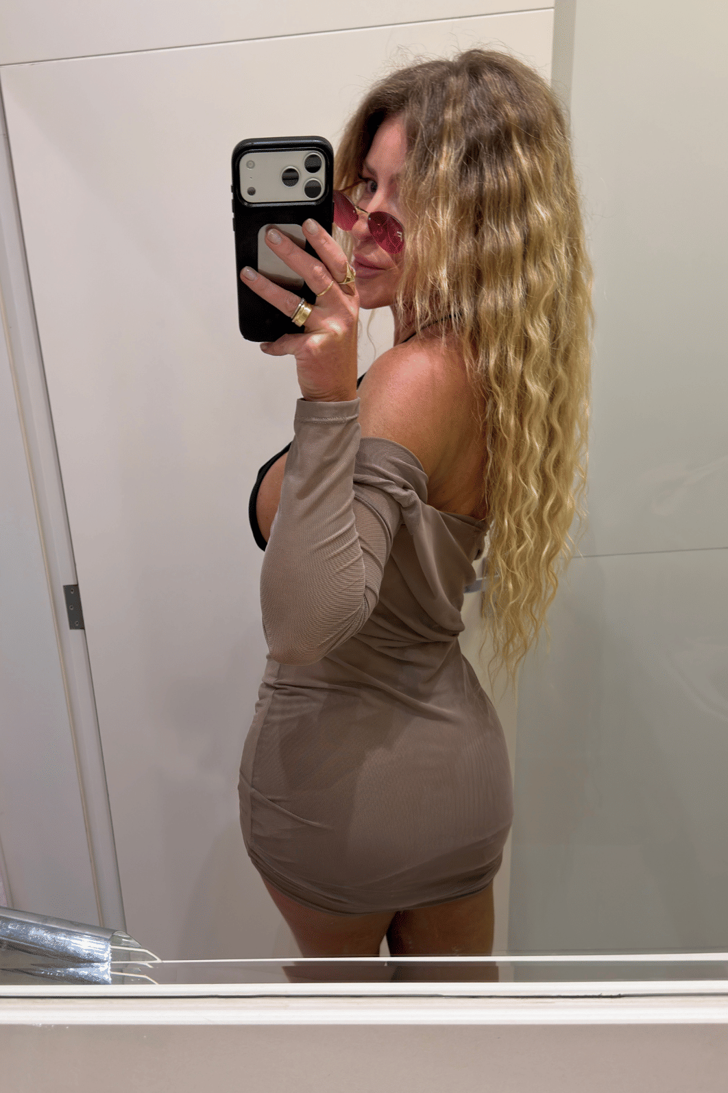 Vestido saída de praia em tule drapeado com amarração Miami Vestido saída de praia em tule drapeado com amarração Miami