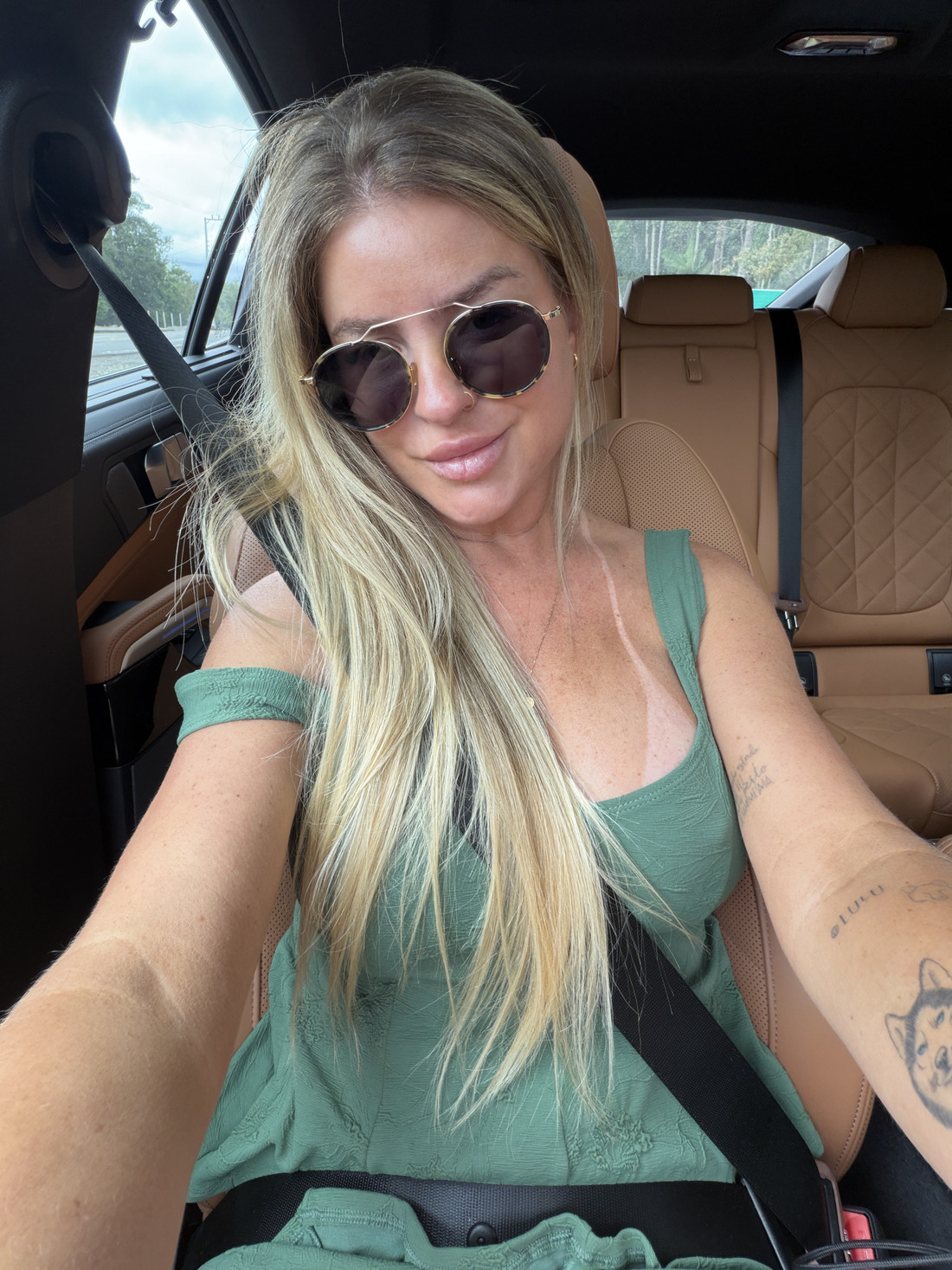 Conjunto blusa regata com babados e saia texturizado Eva verde Conjunto blusa regata com babados e saia texturizado Eva verde